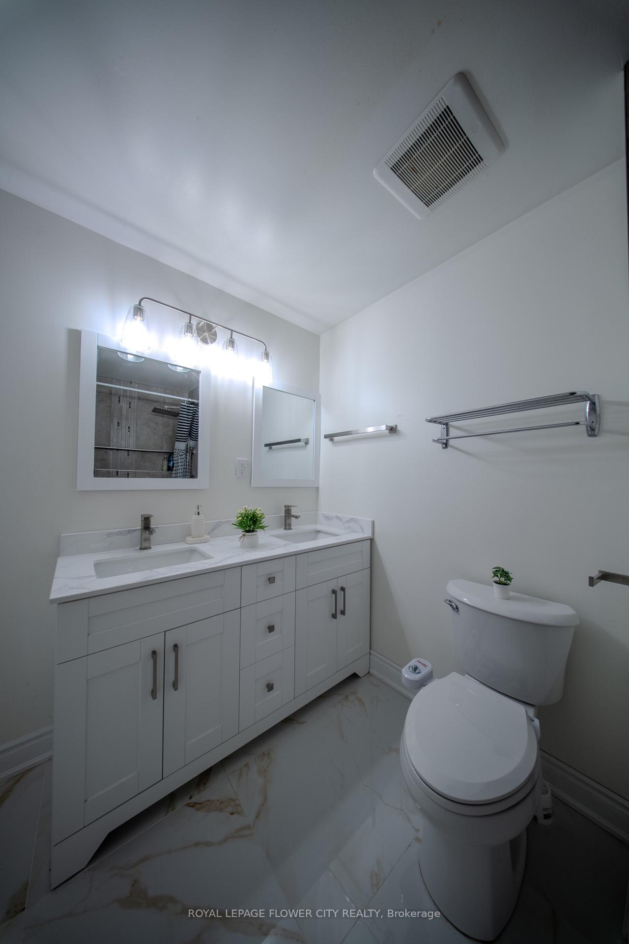 Photo 27 of 6 Crenshaw Court, Brampton, Heart Lake West — HOMEH