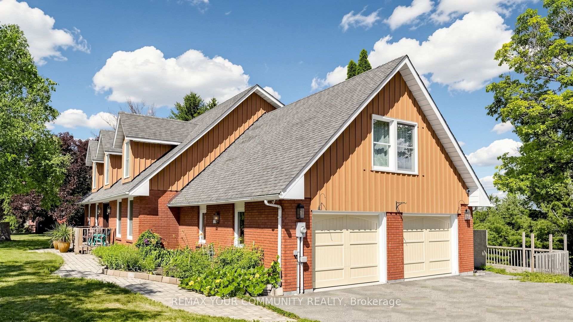 Photo 9 of 243 Ridge Road, Aurora, Aurora Estates — HOMEH