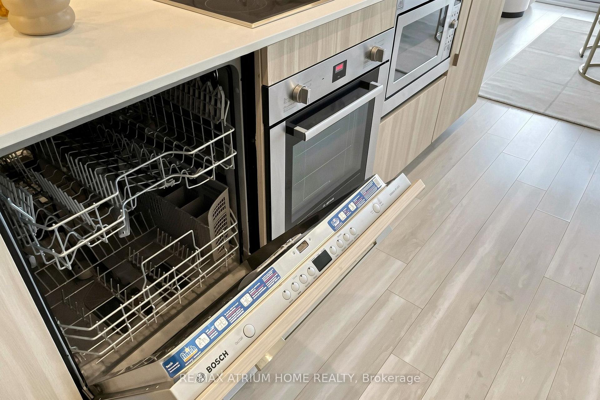 Photo 16 of Unit 3206, 19 Bathurst Street, Toronto, Waterfront Communities — HOMEH