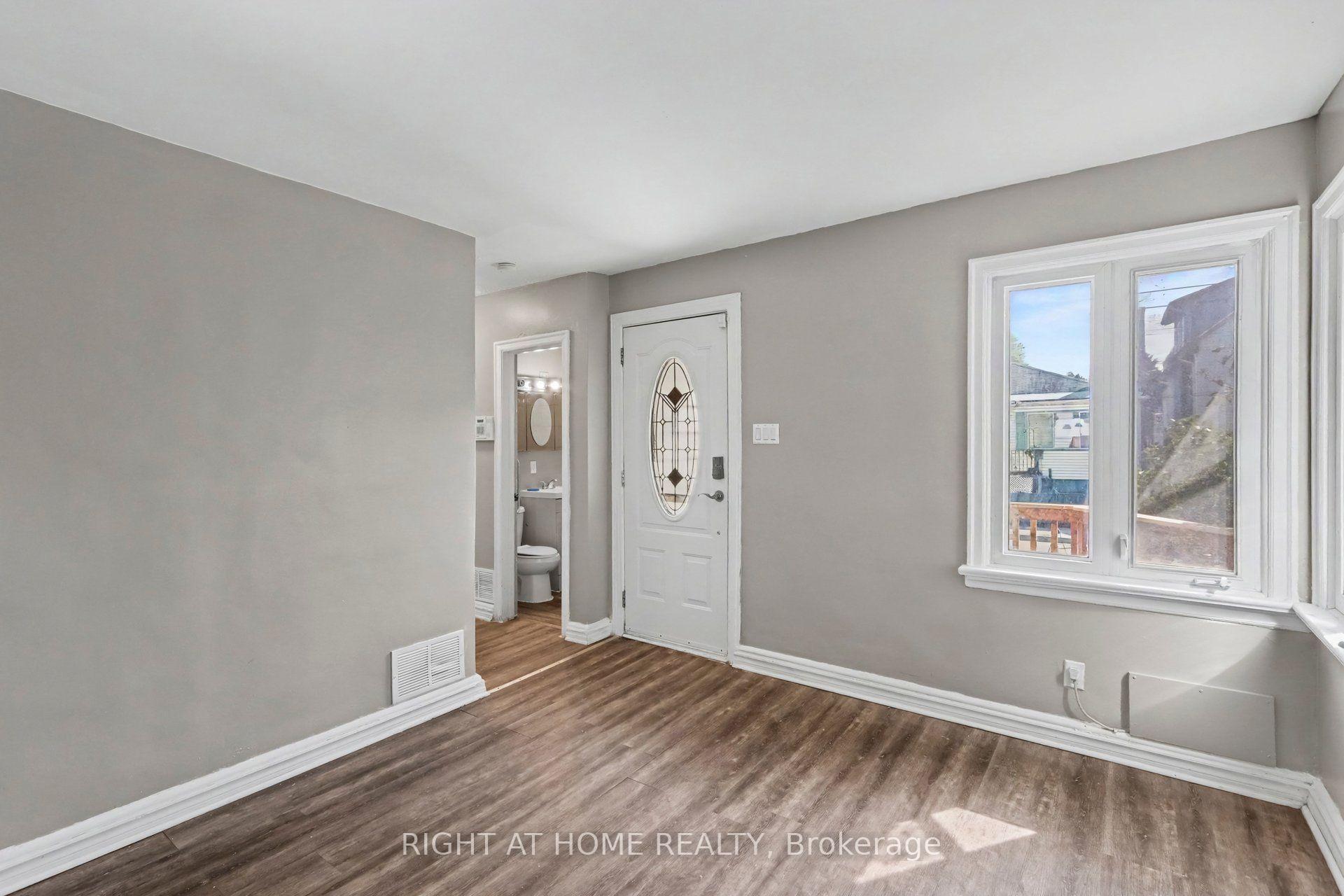 Photo 5 of 333 Levis Avenue, Ottawa, Vanier — HOMEH