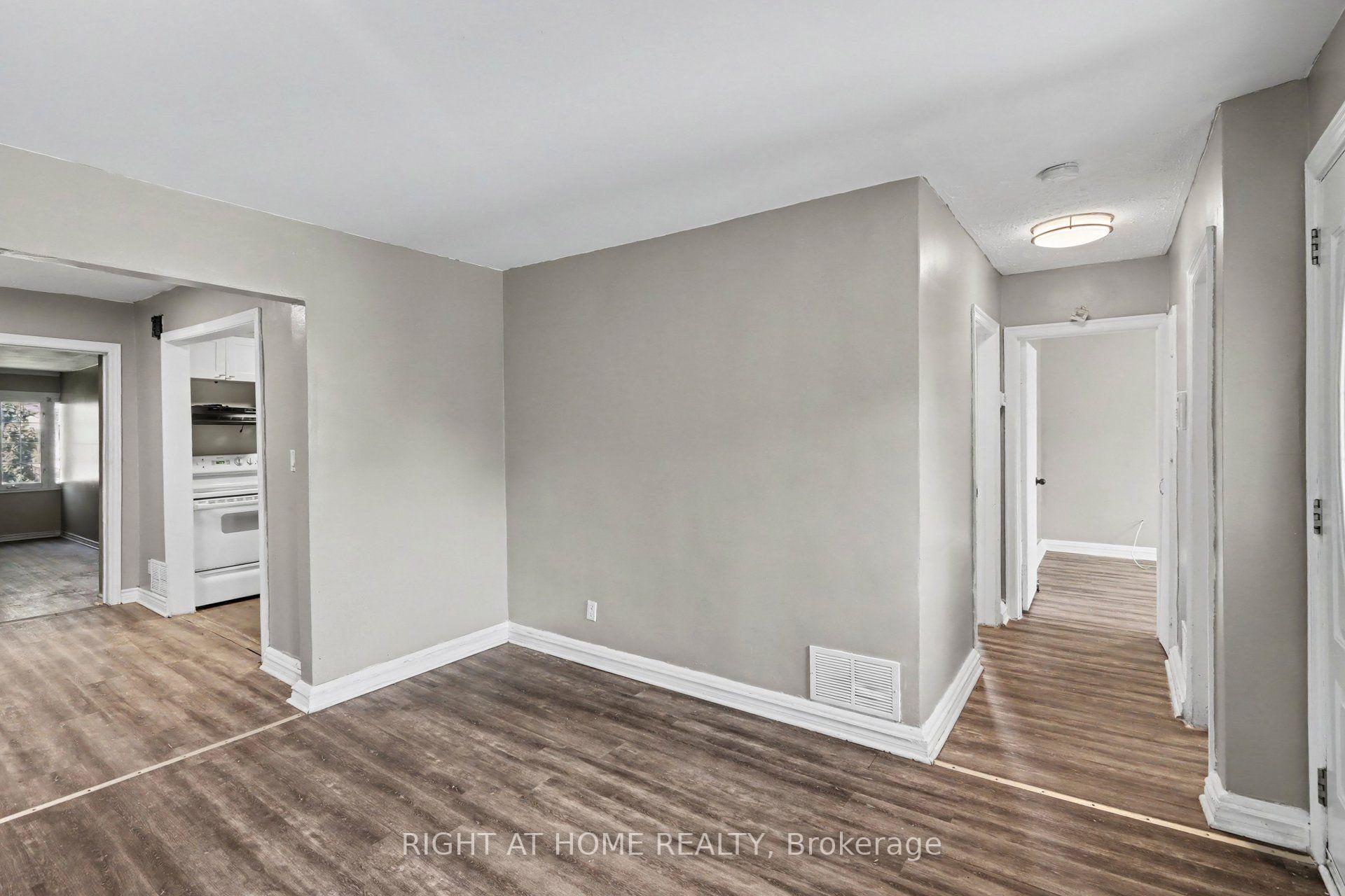 Photo 6 of 333 Levis Avenue, Ottawa, Vanier — HOMEH