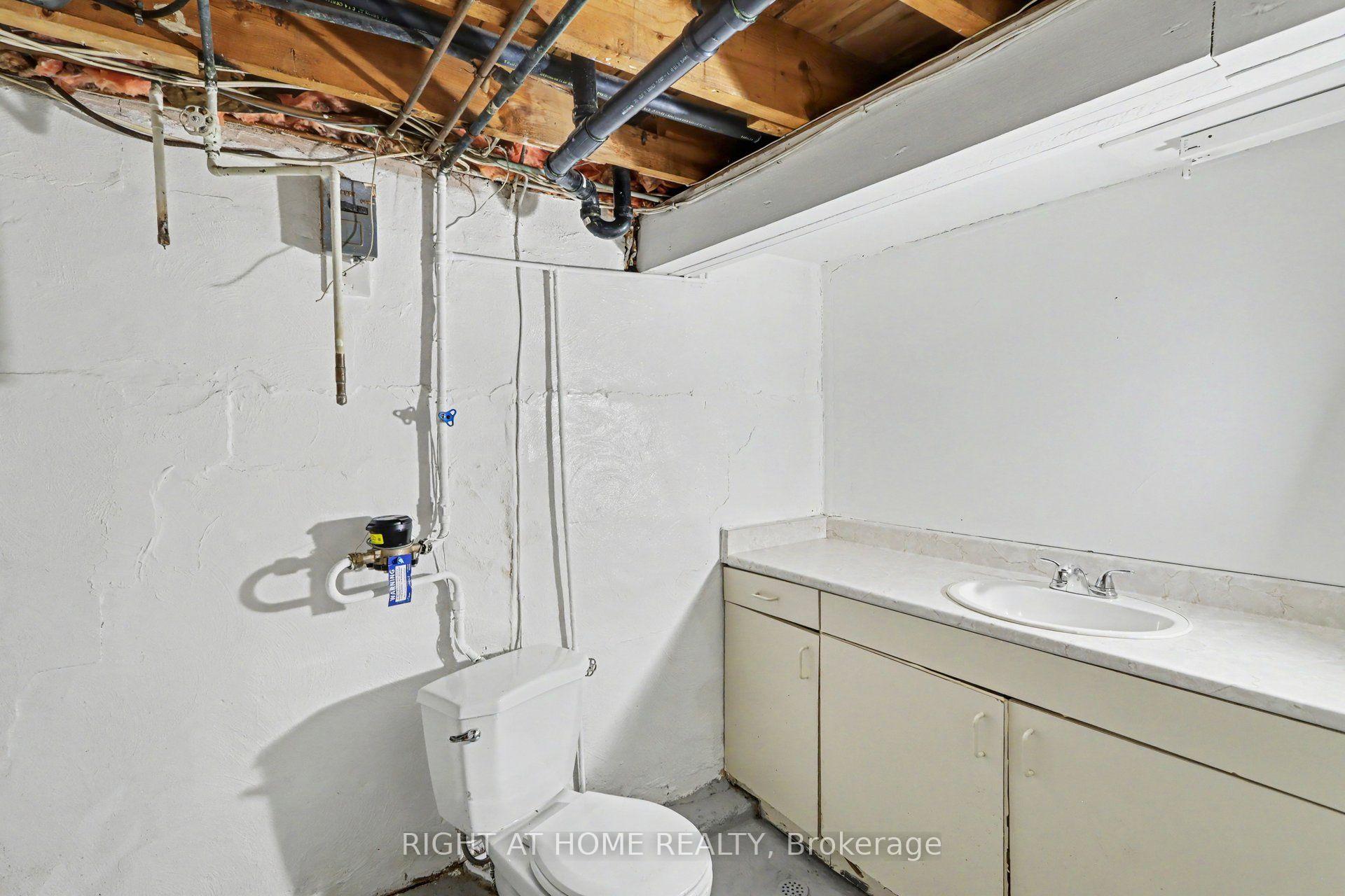 Photo 16 of 333 Levis Avenue, Ottawa, Vanier — HOMEH