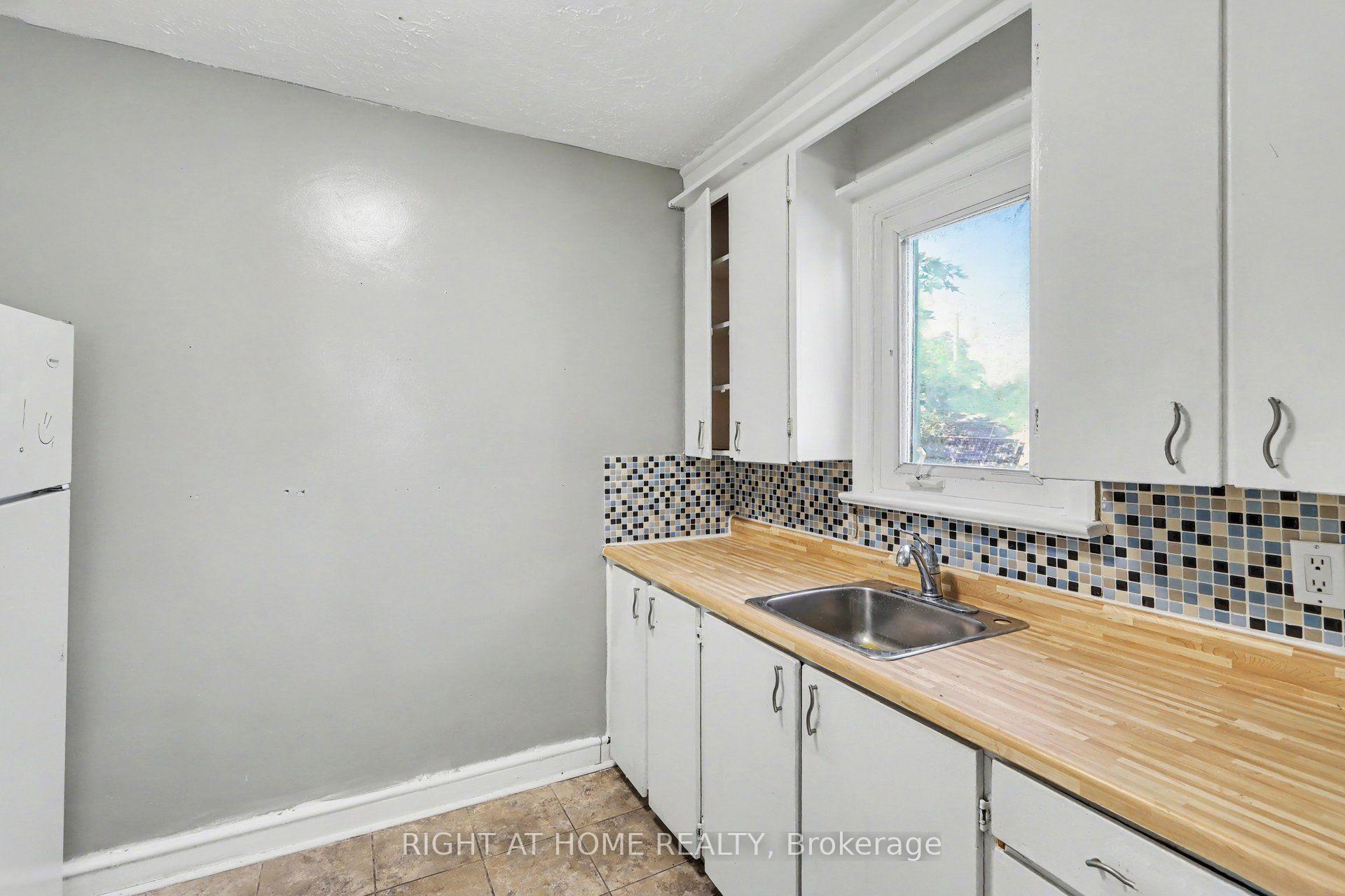 Photo 19 of 333 Levis Avenue, Ottawa, Vanier — HOMEH