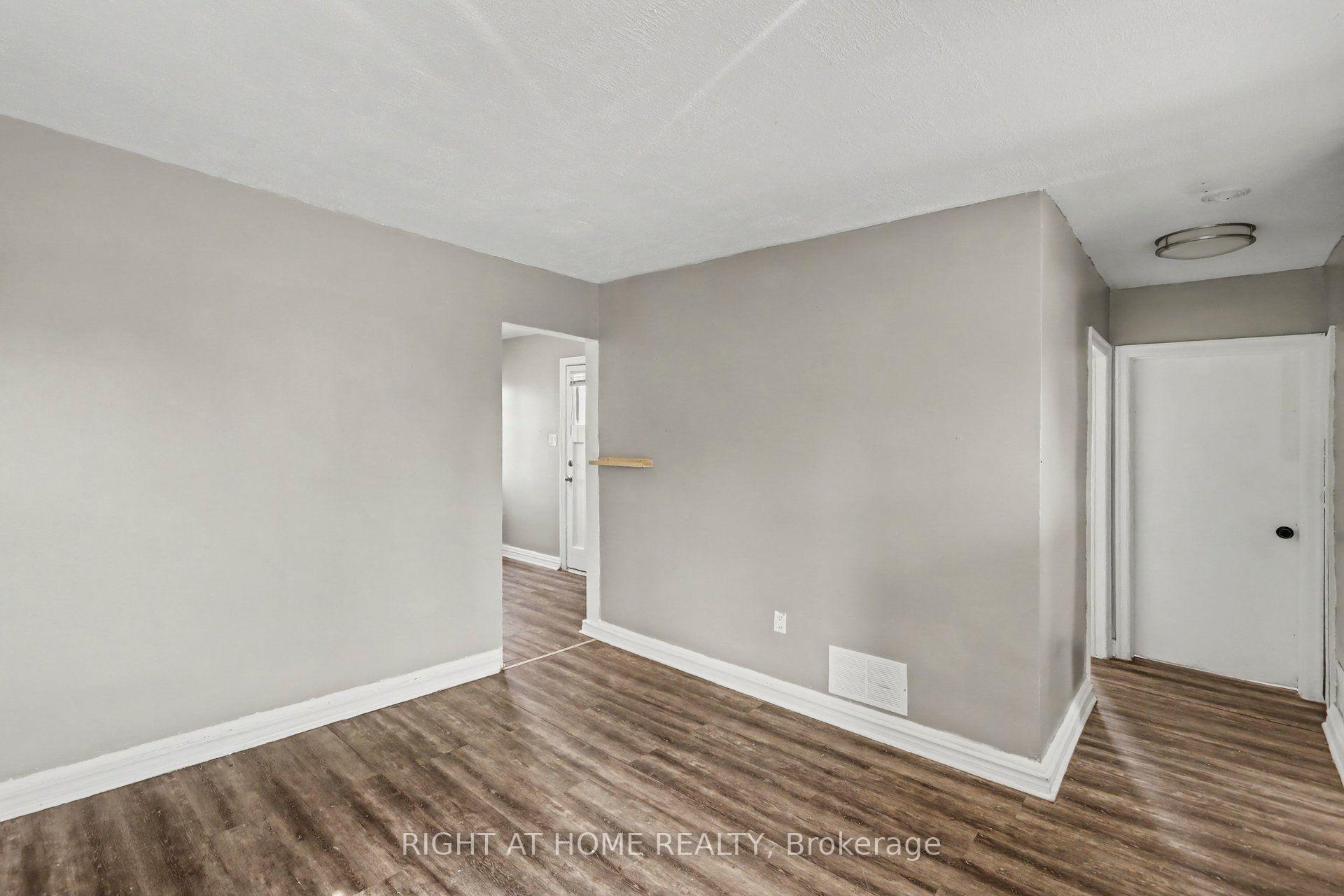 Photo 21 of 333 Levis Avenue, Ottawa, Vanier — HOMEH