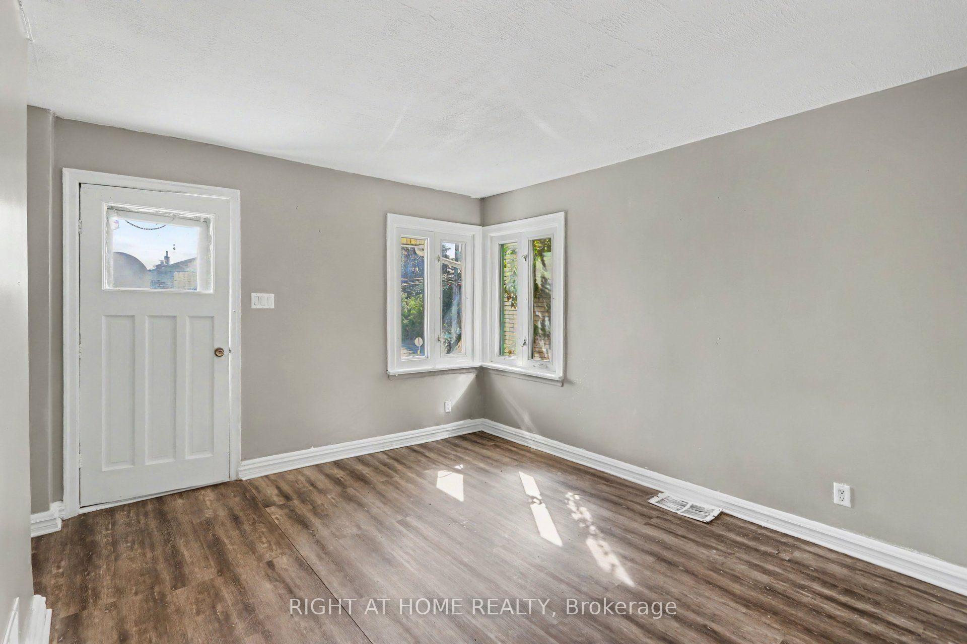 Photo 23 of 333 Levis Avenue, Ottawa, Vanier — HOMEH