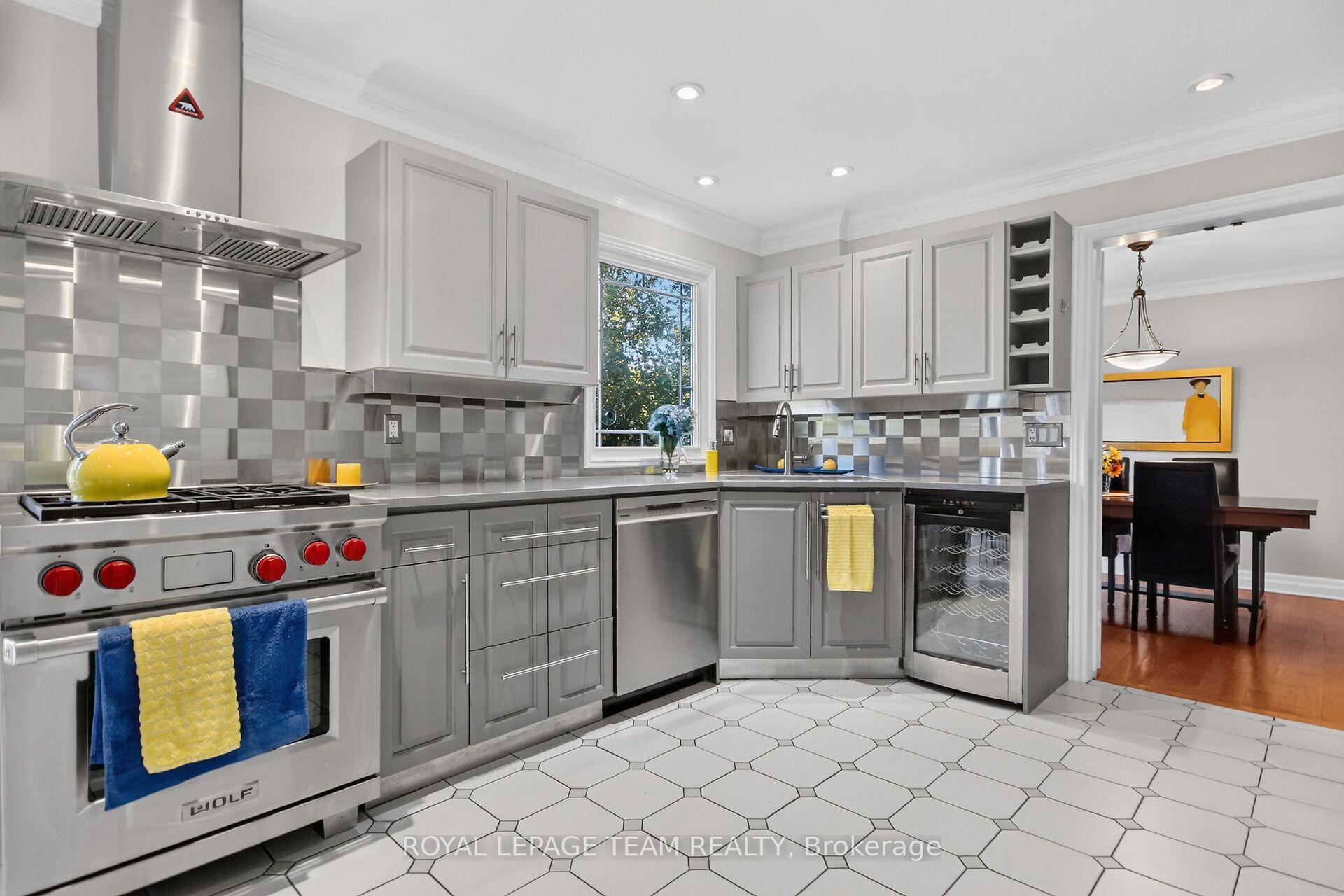 Photo 10 of 1069 Cahill Drive W, Ottawa, Hunt Club/Western Community — HOMEH