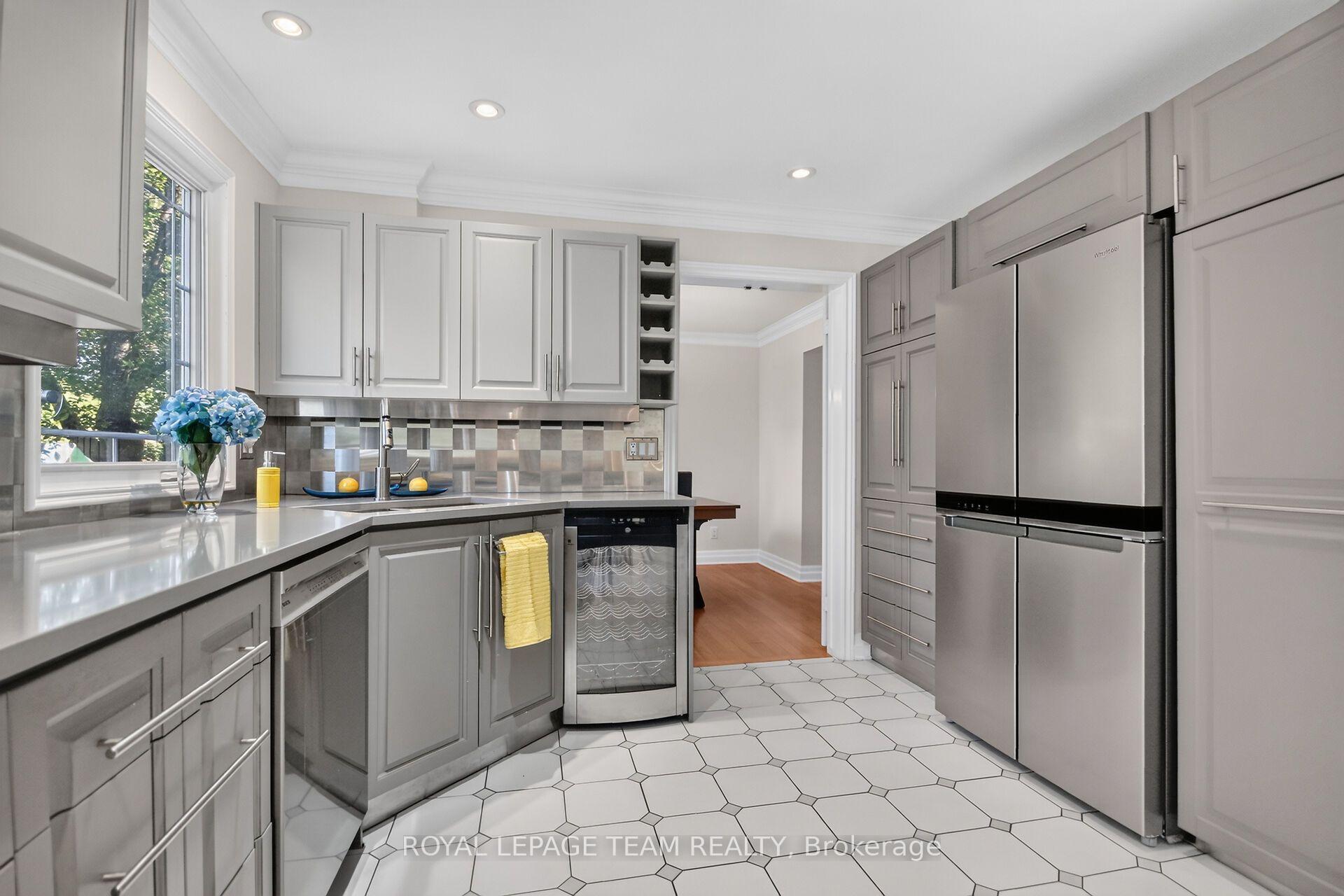 Photo 12 of 1069 Cahill Drive W, Ottawa, Hunt Club/Western Community — HOMEH