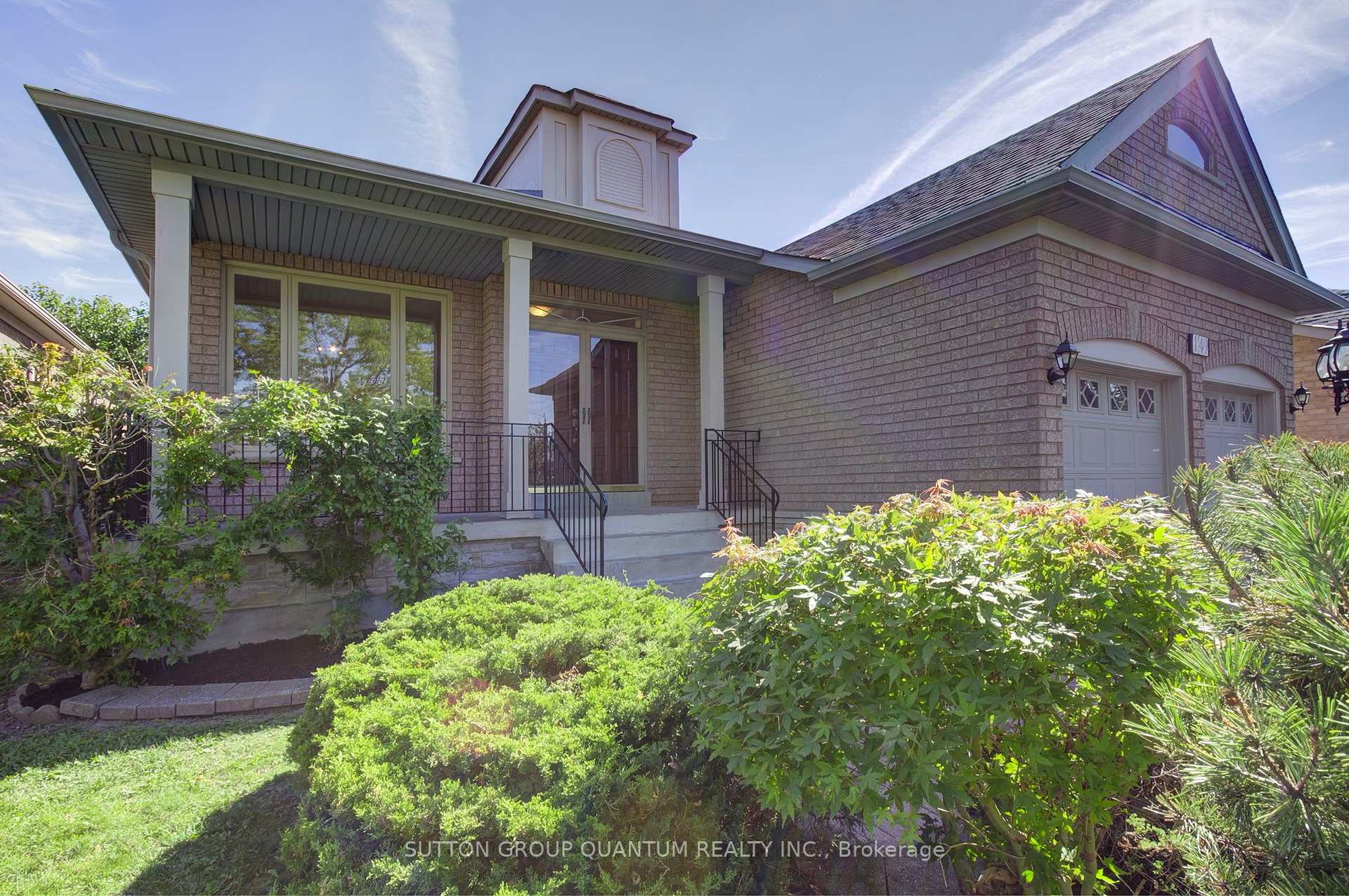 Photo 2 of 149 Haymer Drive, Vaughan, Maple — HOMEH
