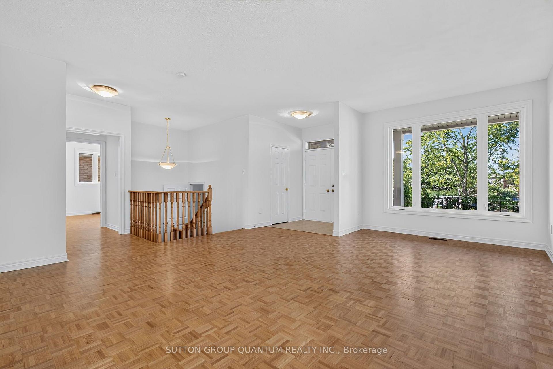 Photo 13 of 149 Haymer Drive, Vaughan, Maple — HOMEH