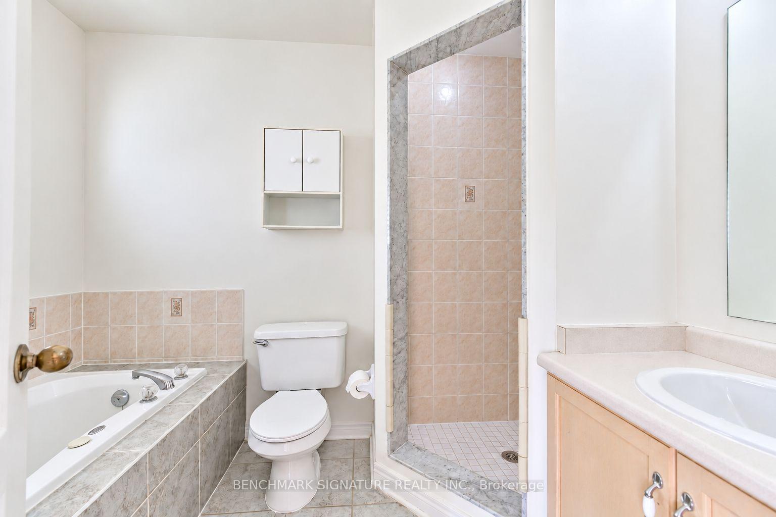 Photo 19 of 27 Avenida Street, Markham, Middlefield — HOMEH