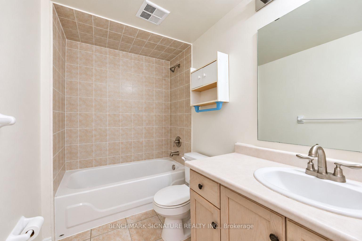 Photo 20 of 27 Avenida Street, Markham, Middlefield — HOMEH