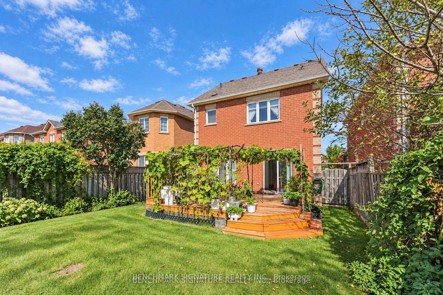Photo 29 of 27 Avenida Street, Markham, Middlefield — HOMEH