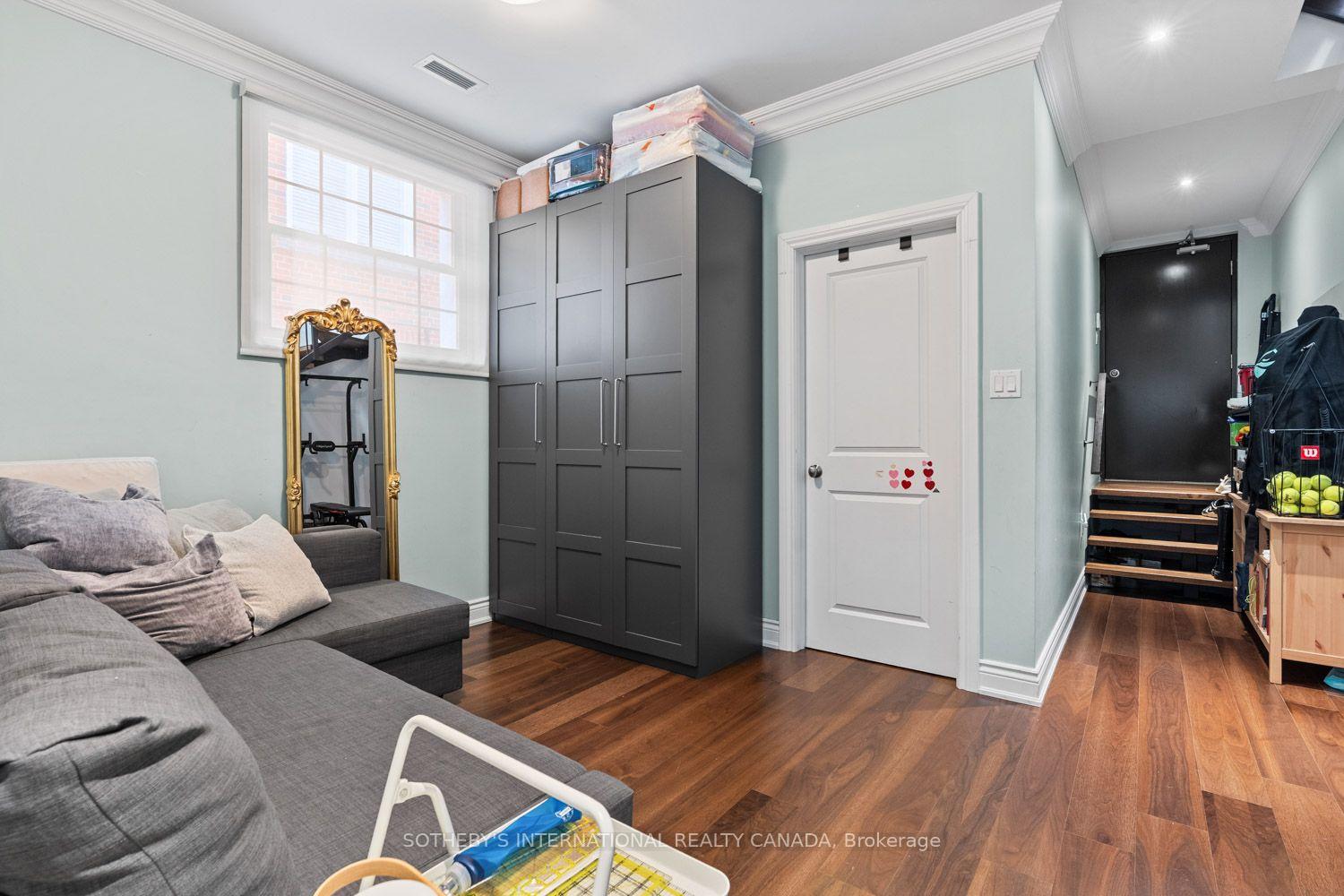 Photo 8 of Unit 1, 8 Highbourne Road, Toronto, Yonge-St. Clair — HOMEH