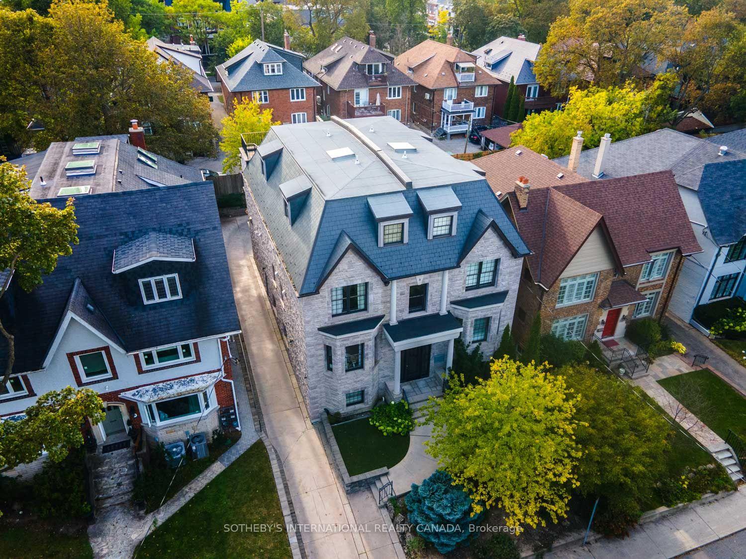 Photo 11 of Unit 1, 8 Highbourne Road, Toronto, Yonge-St. Clair — HOMEH