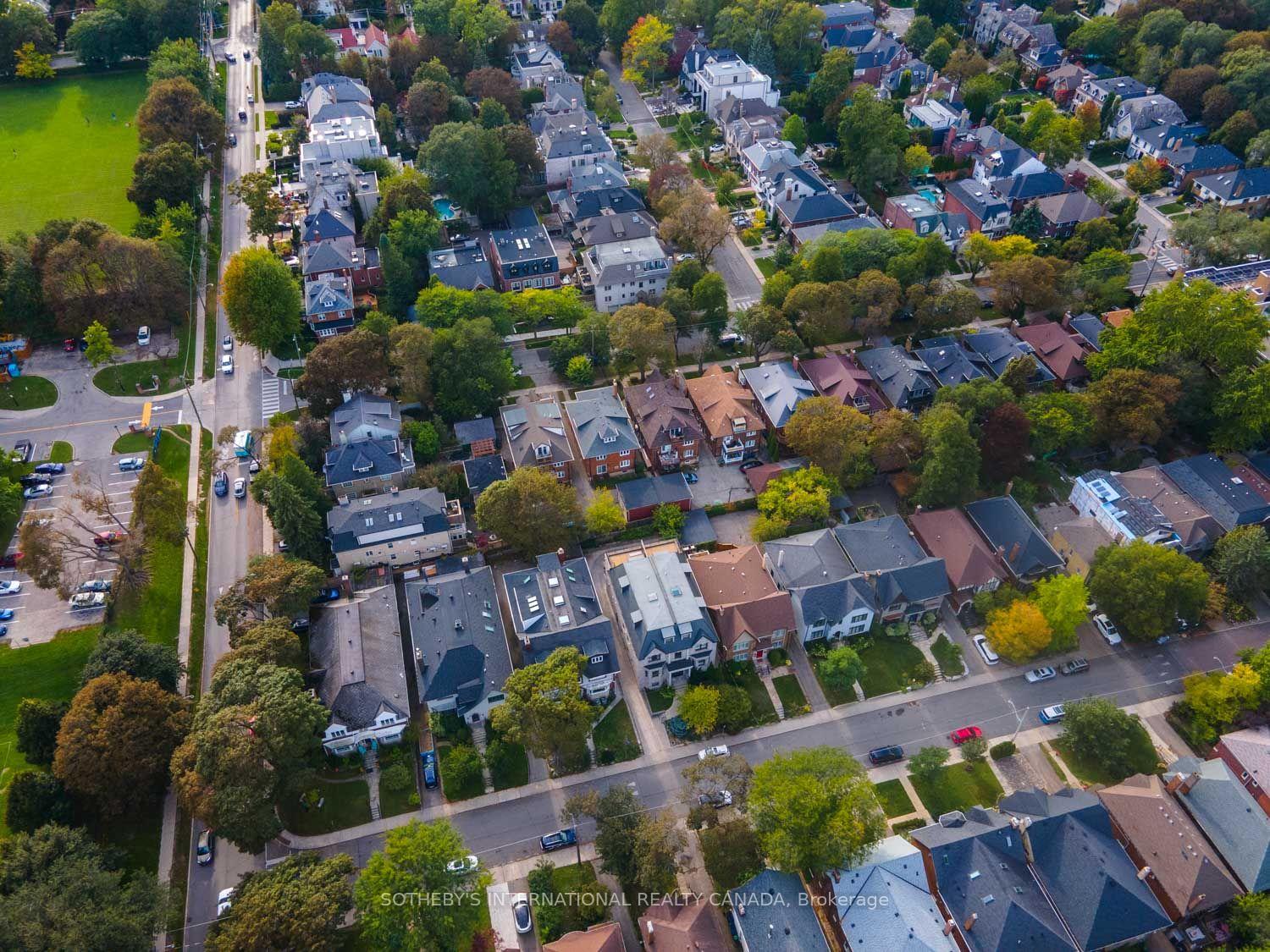 Photo 13 of Unit 1, 8 Highbourne Road, Toronto, Yonge-St. Clair — HOMEH