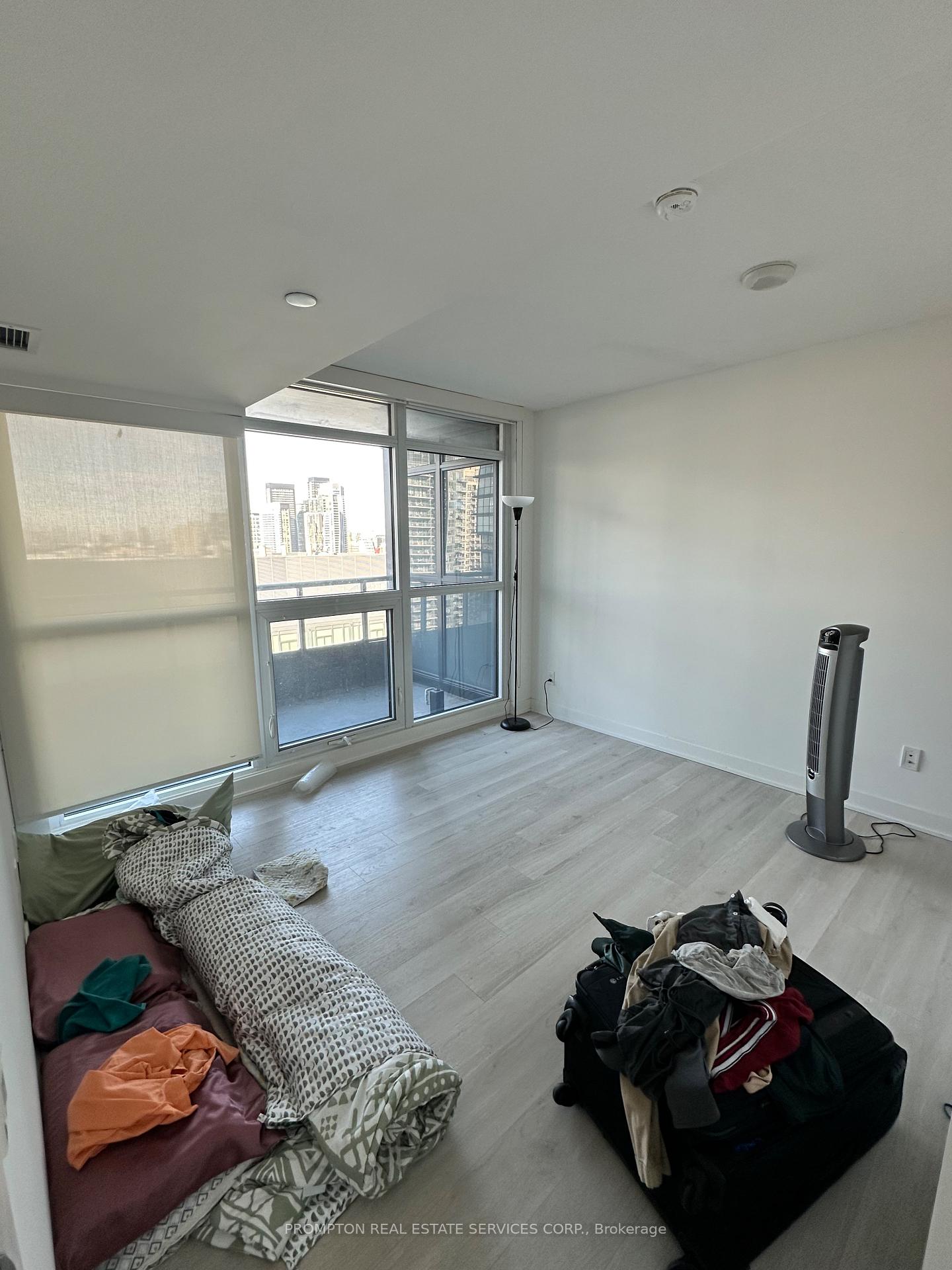 Photo 10 of Unit 1912, 80 Queens Wharf Road, Toronto, Waterfront Communities — HOMEH