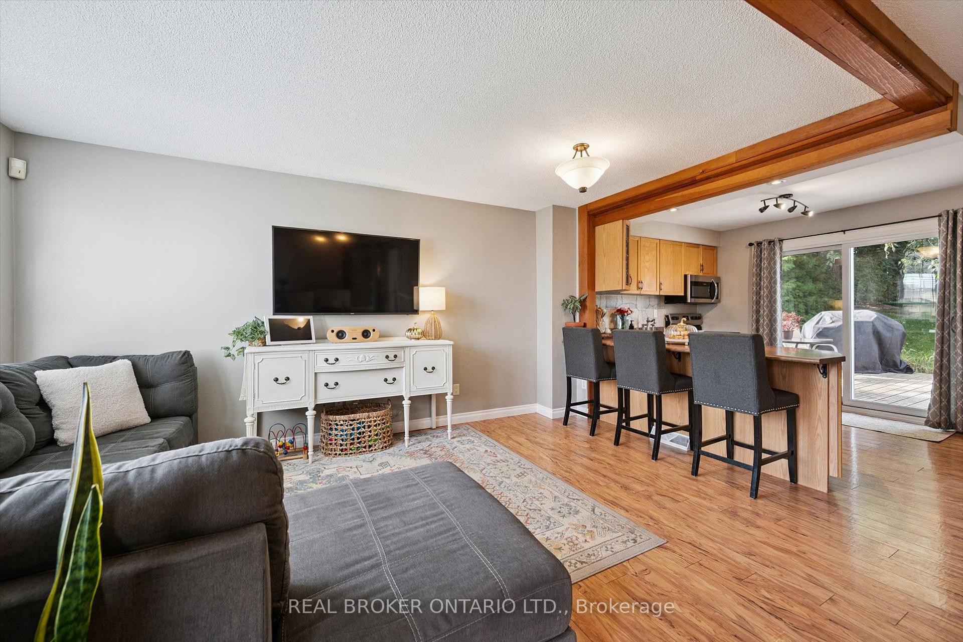 Photo 7 of 108 Canrobert Street, Woodstock, Woodstock - South — HOMEH