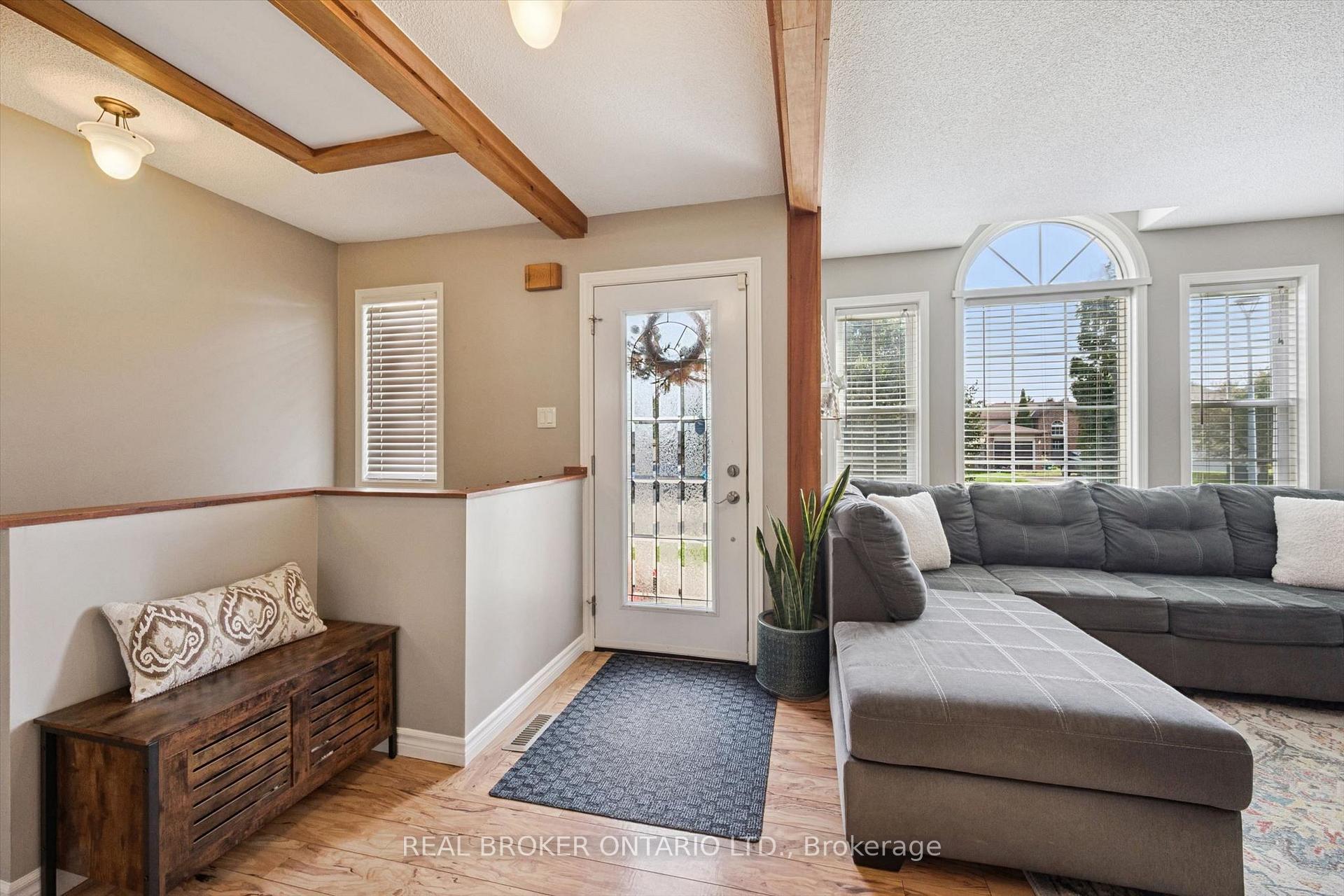 Photo 6 of 108 Canrobert Street, Woodstock, Woodstock - South — HOMEH