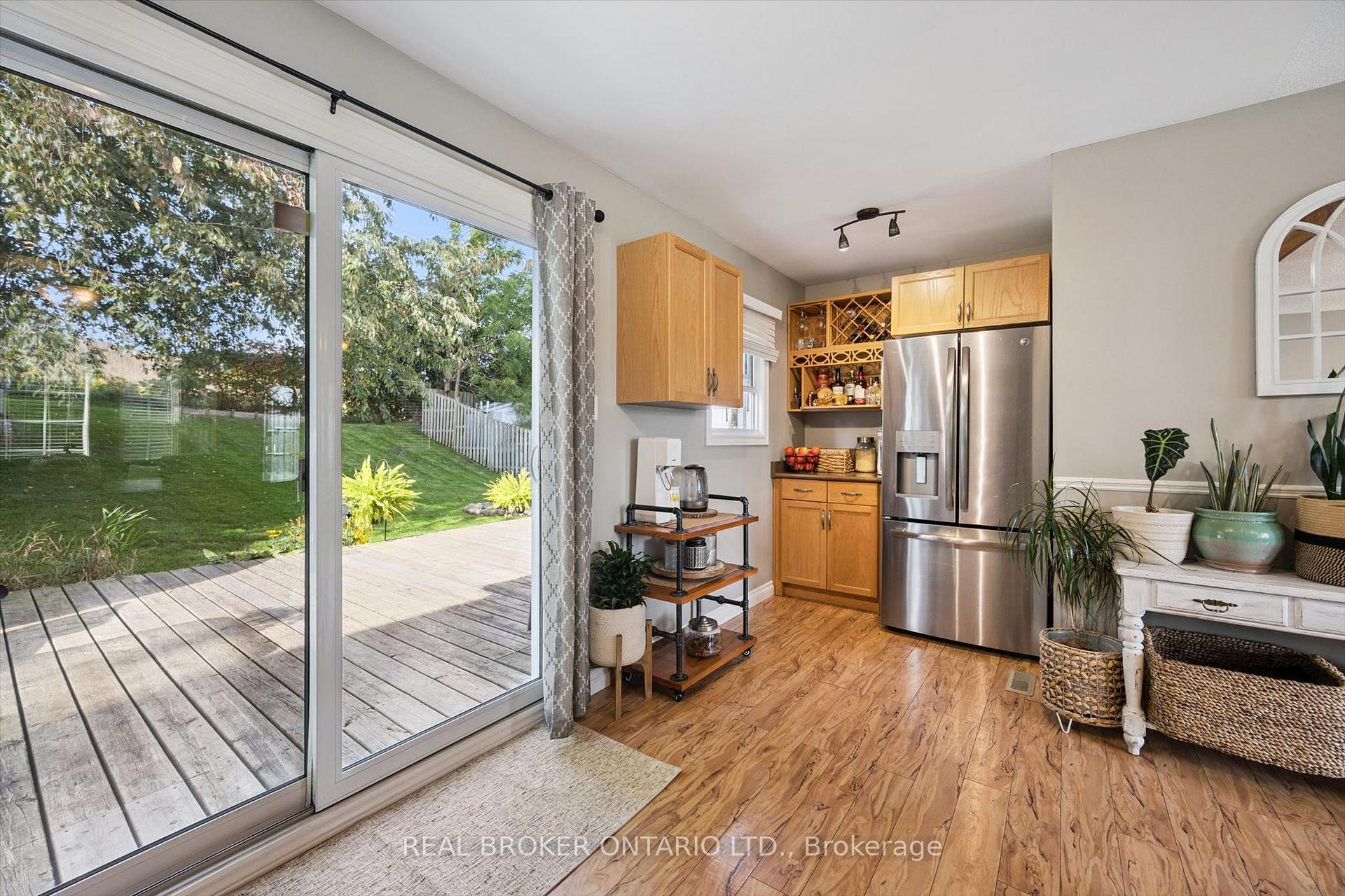 Photo 13 of 108 Canrobert Street, Woodstock, Woodstock - South — HOMEH