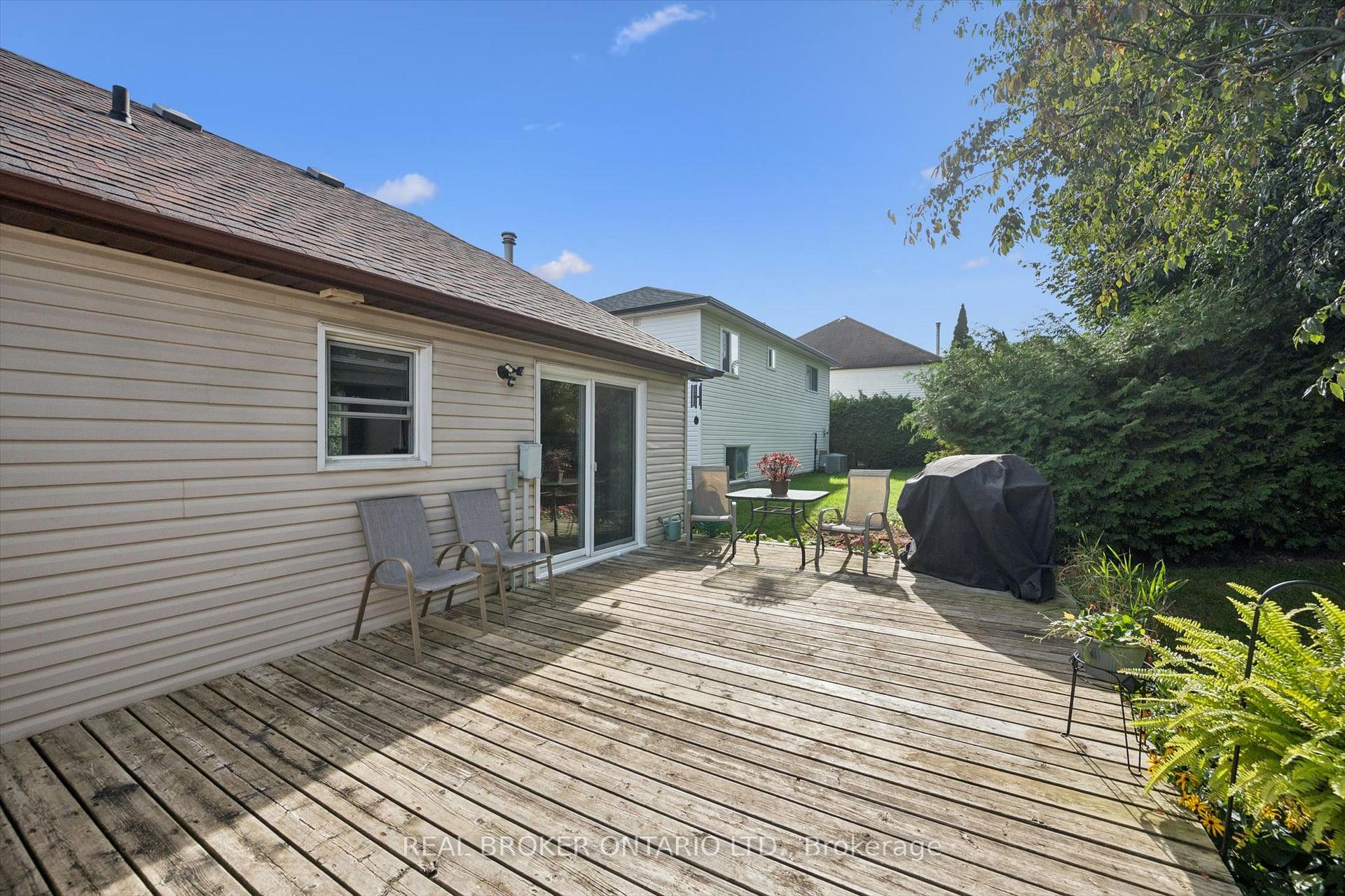 Photo 35 of 108 Canrobert Street, Woodstock, Woodstock - South — HOMEH