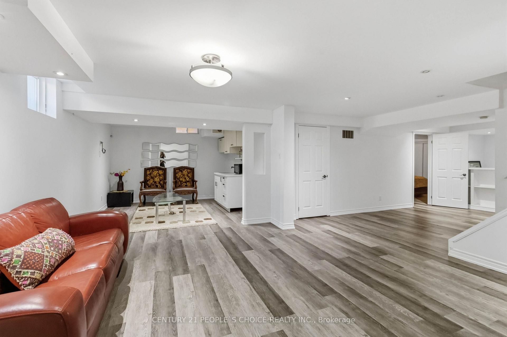 Photo 38 of 1580 Earl Crescent, Milton, Beaty — HOMEH