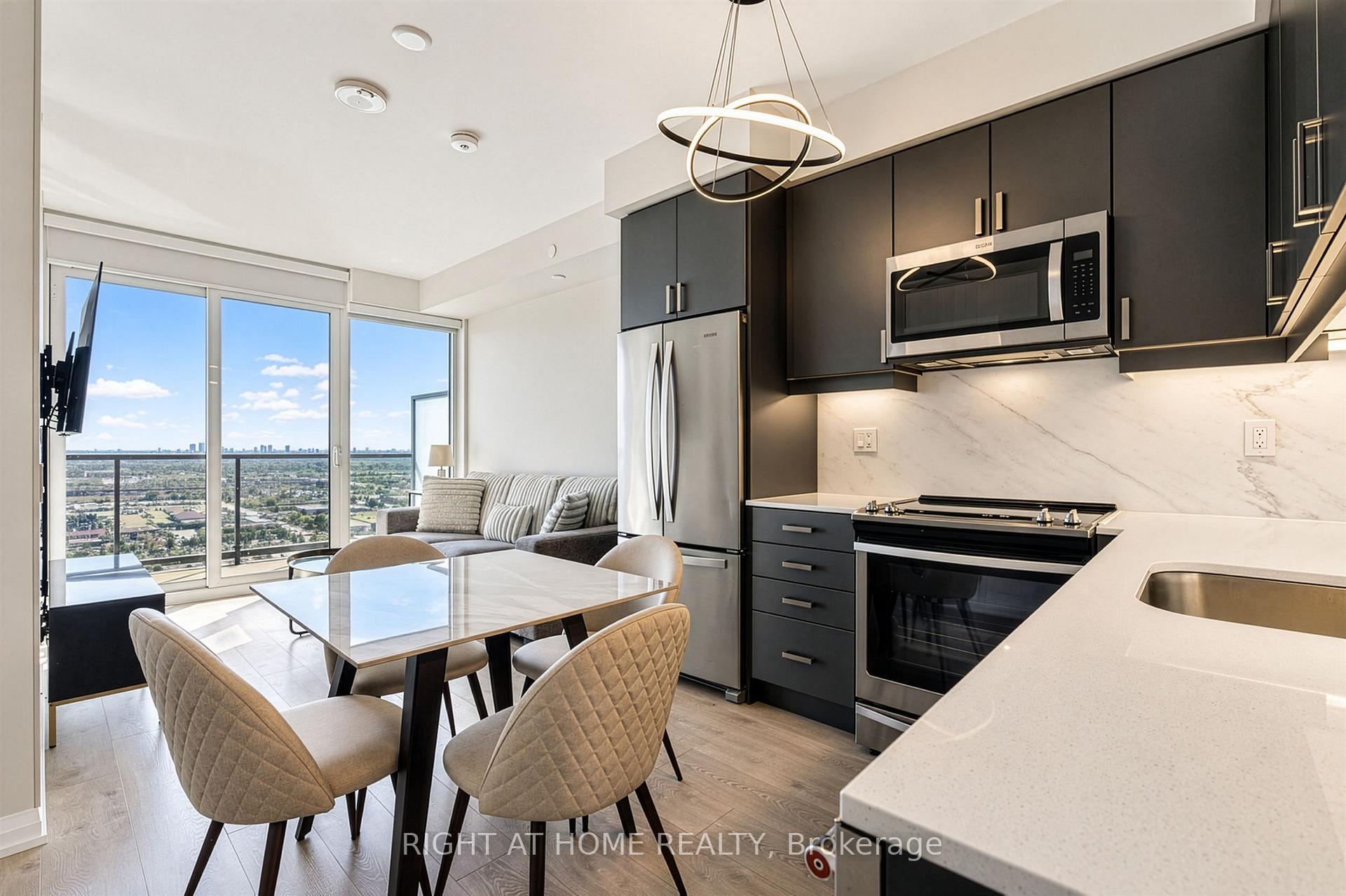 Photo 5 of Unit 2617, 7895 Jane Street, Vaughan, Concord — HOMEH