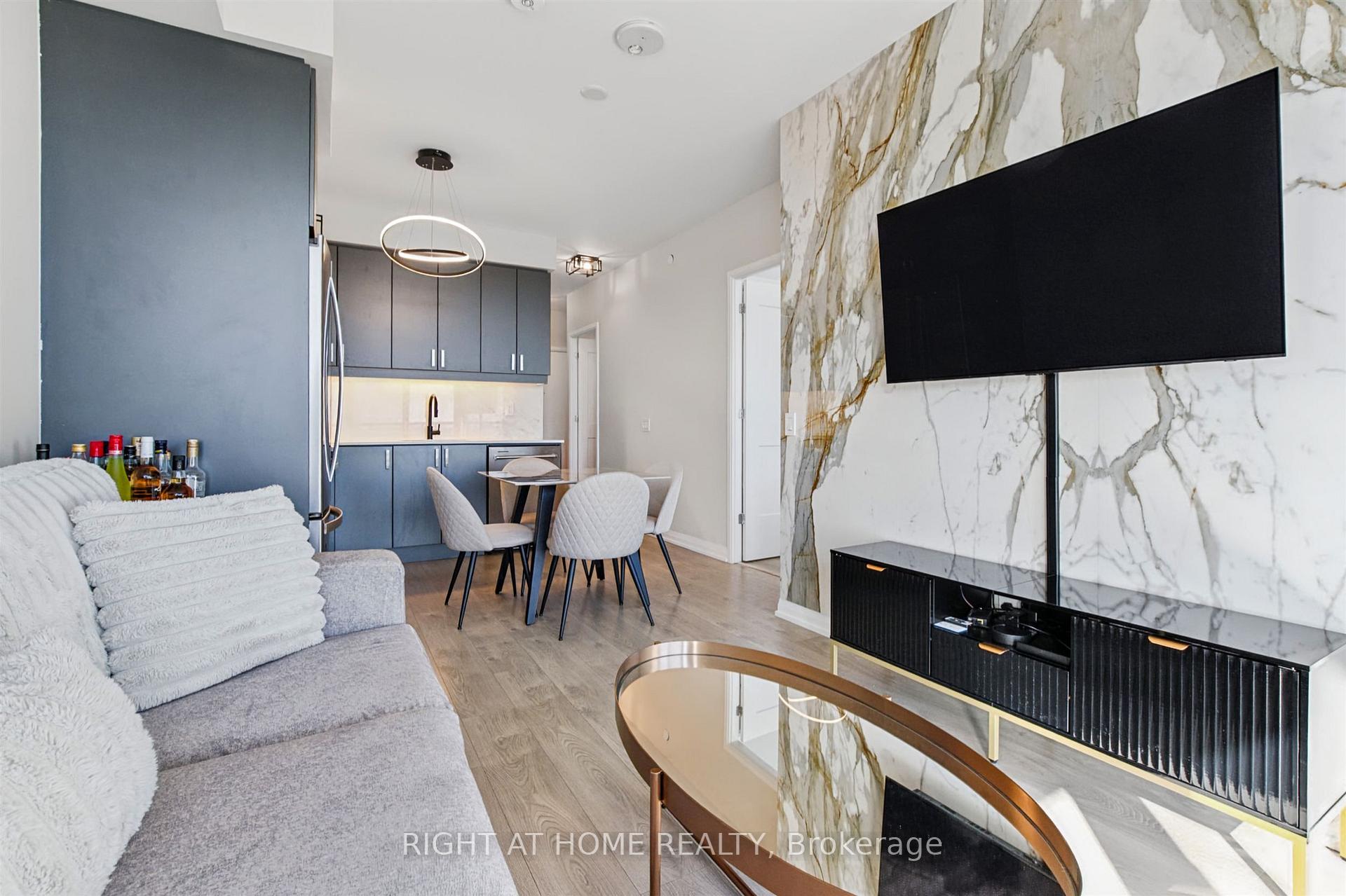 Photo 6 of Unit 2617, 7895 Jane Street, Vaughan, Concord — HOMEH