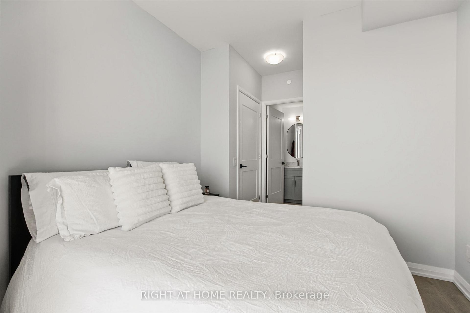 Photo 8 of Unit 2617, 7895 Jane Street, Vaughan, Concord — HOMEH