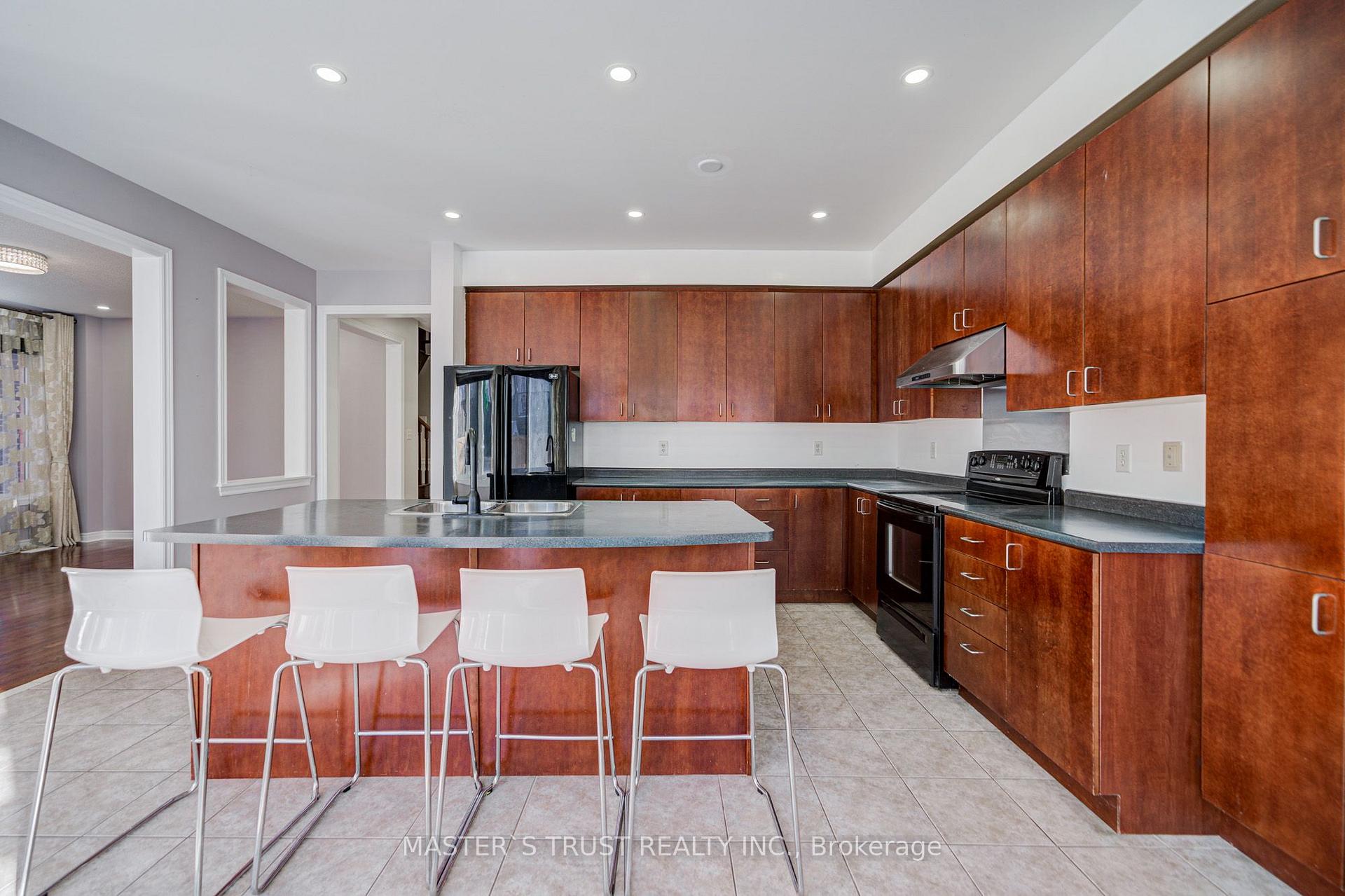 Photo 51 of 213 River Ridge Boulevard, Aurora, Bayview Northeast — HOMEH