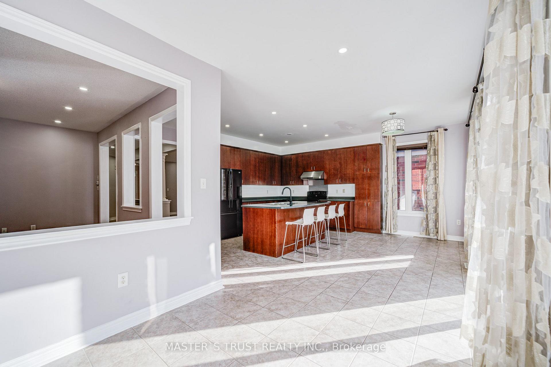 Photo 53 of 213 River Ridge Boulevard, Aurora, Bayview Northeast — HOMEH