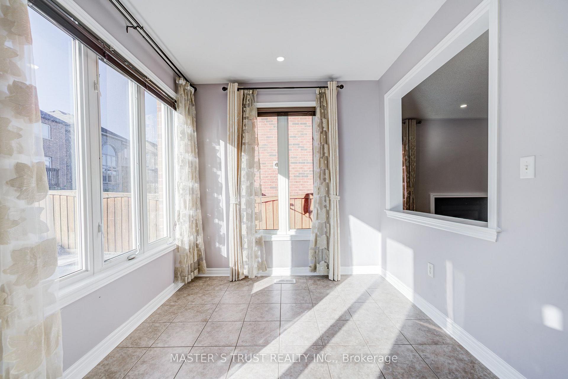 Photo 54 of 213 River Ridge Boulevard, Aurora, Bayview Northeast — HOMEH