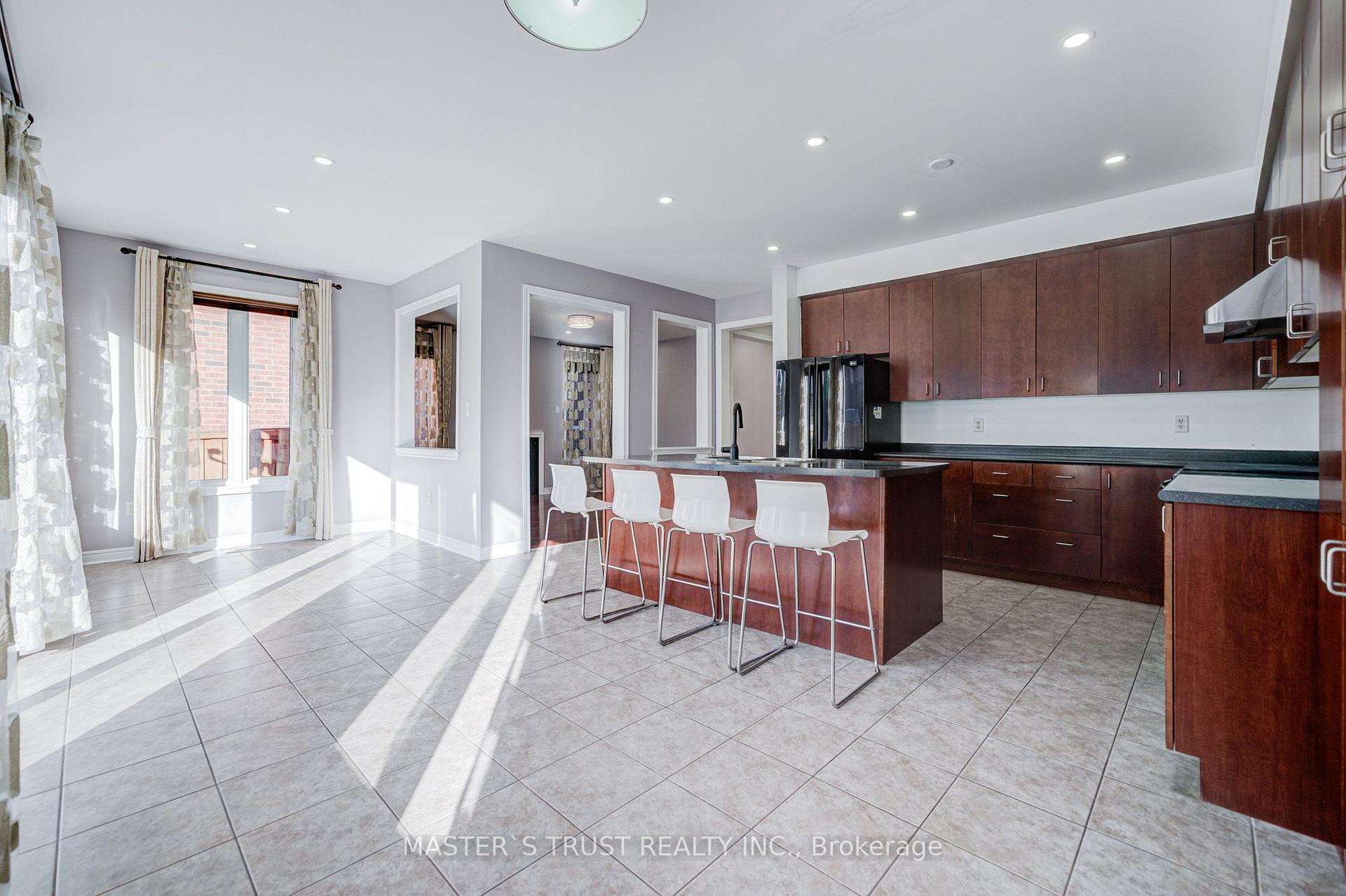 Photo 56 of 213 River Ridge Boulevard, Aurora, Bayview Northeast — HOMEH