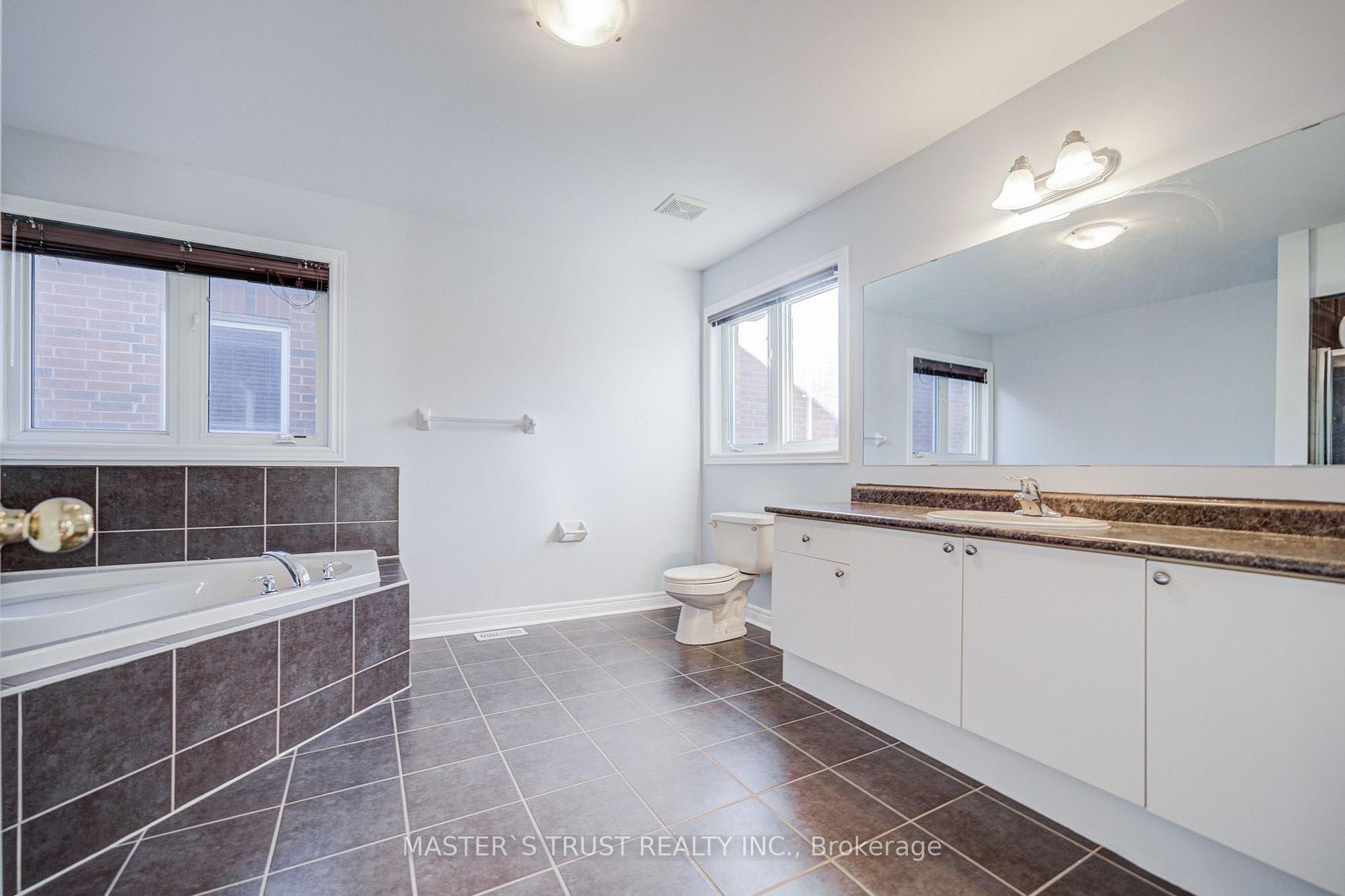 Photo 64 of 213 River Ridge Boulevard, Aurora, Bayview Northeast — HOMEH