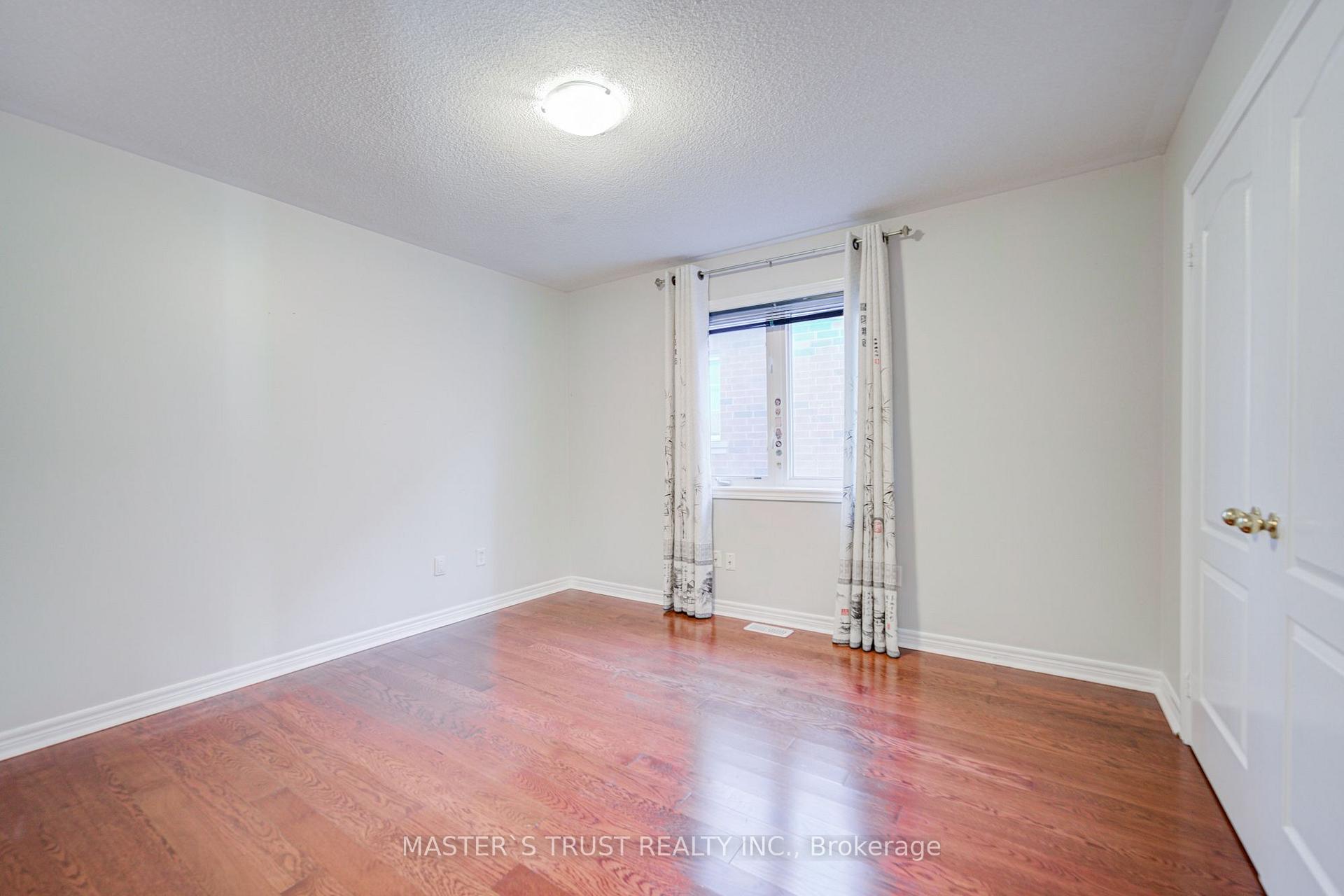 Photo 67 of 213 River Ridge Boulevard, Aurora, Bayview Northeast — HOMEH