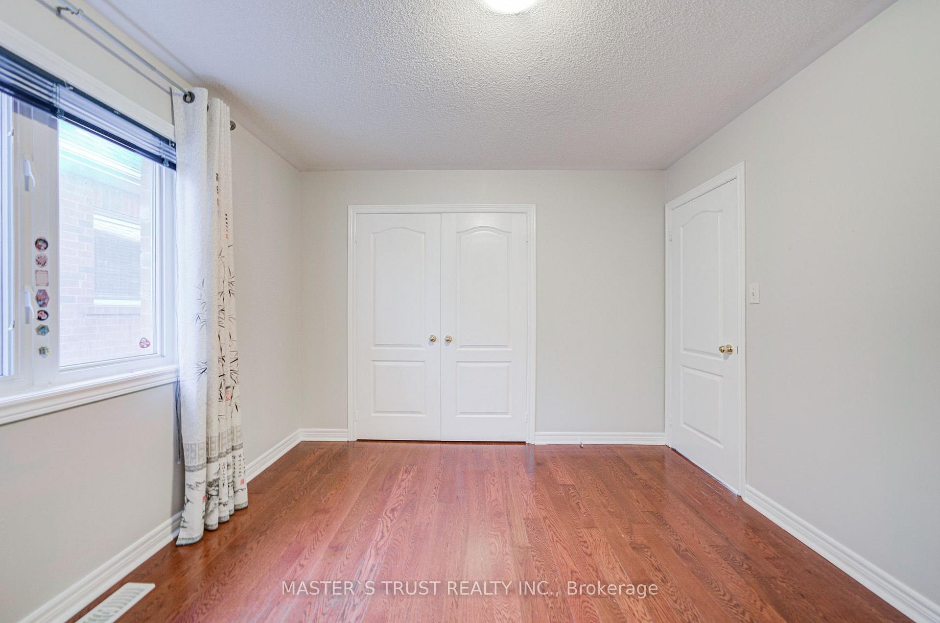 Photo 68 of 213 River Ridge Boulevard, Aurora, Bayview Northeast — HOMEH