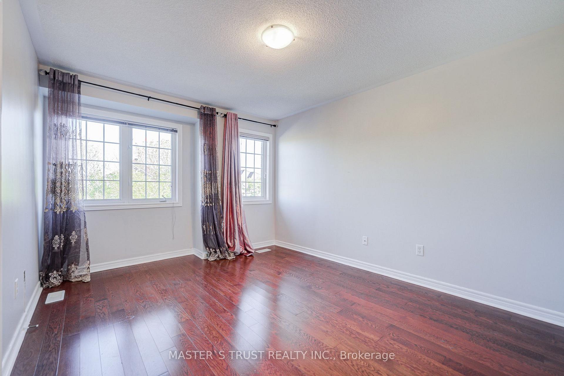 Photo 69 of 213 River Ridge Boulevard, Aurora, Bayview Northeast — HOMEH