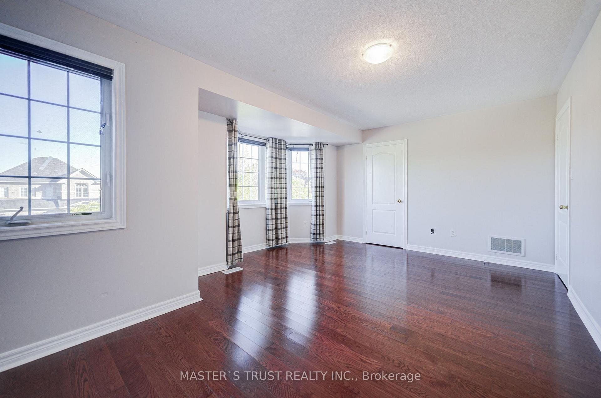 Photo 71 of 213 River Ridge Boulevard, Aurora, Bayview Northeast — HOMEH
