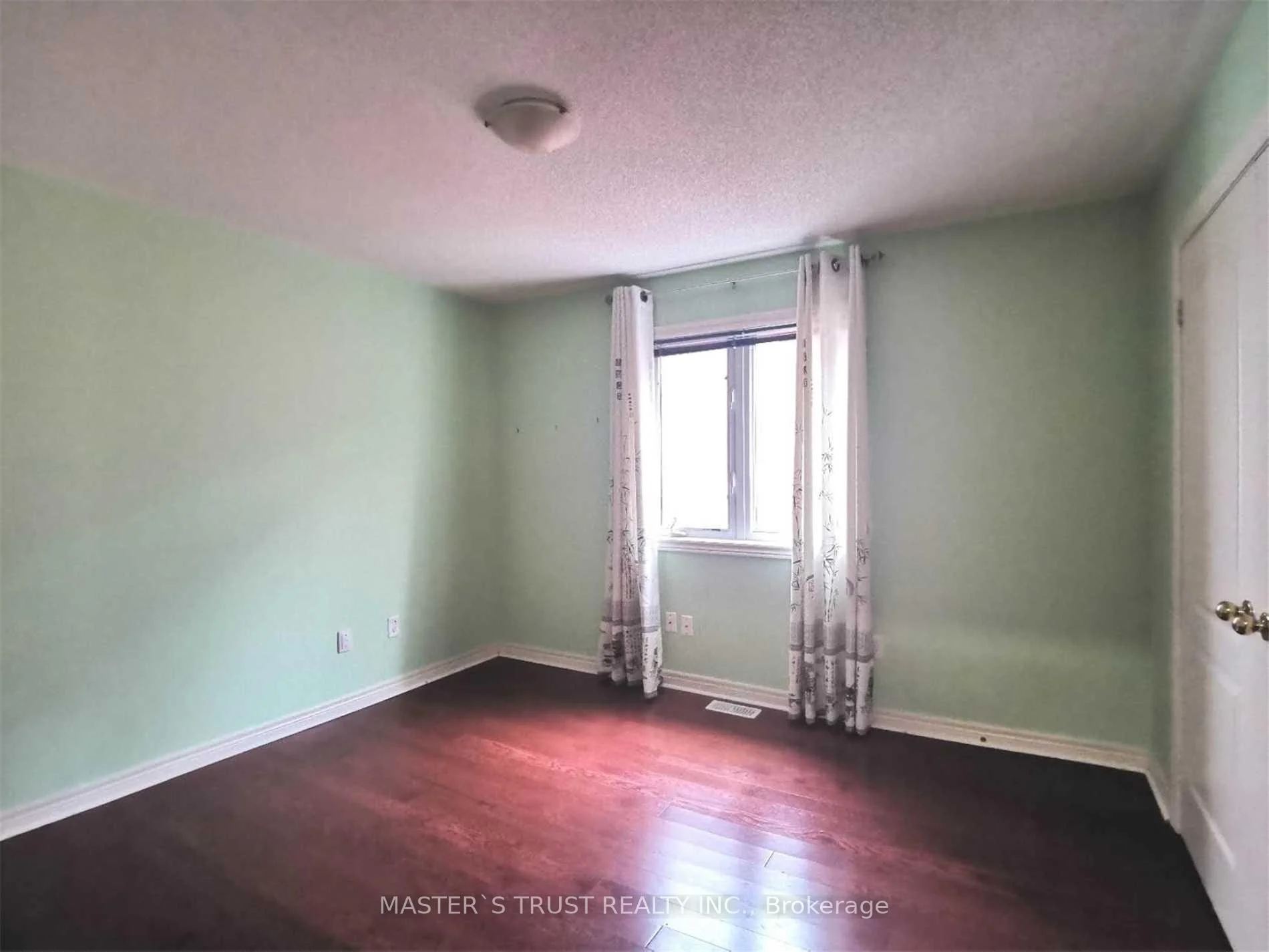 Photo 44 of 213 River Ridge Boulevard, Aurora, Bayview Northeast — HOMEH