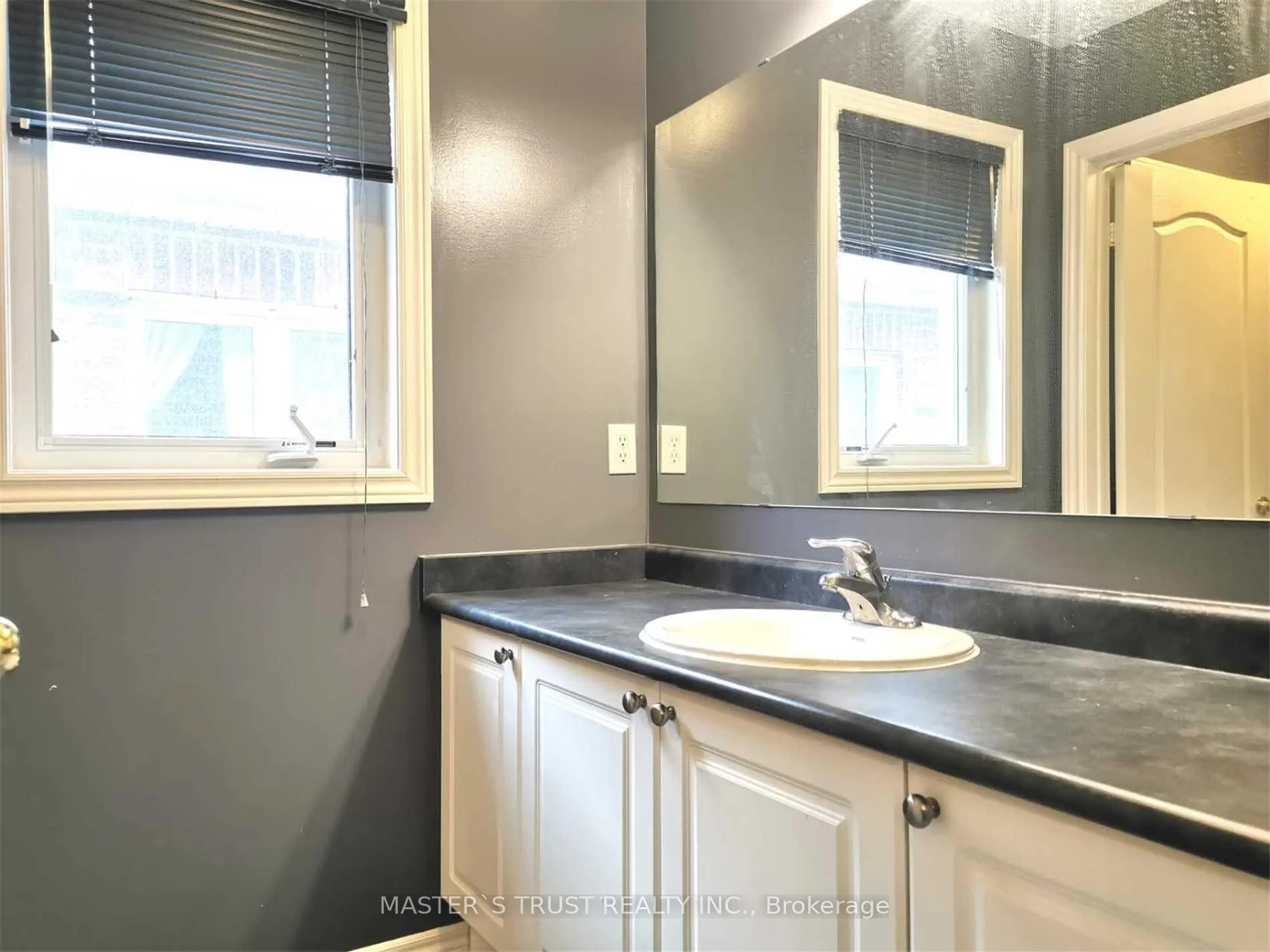 Photo 48 of 213 River Ridge Boulevard, Aurora, Bayview Northeast — HOMEH
