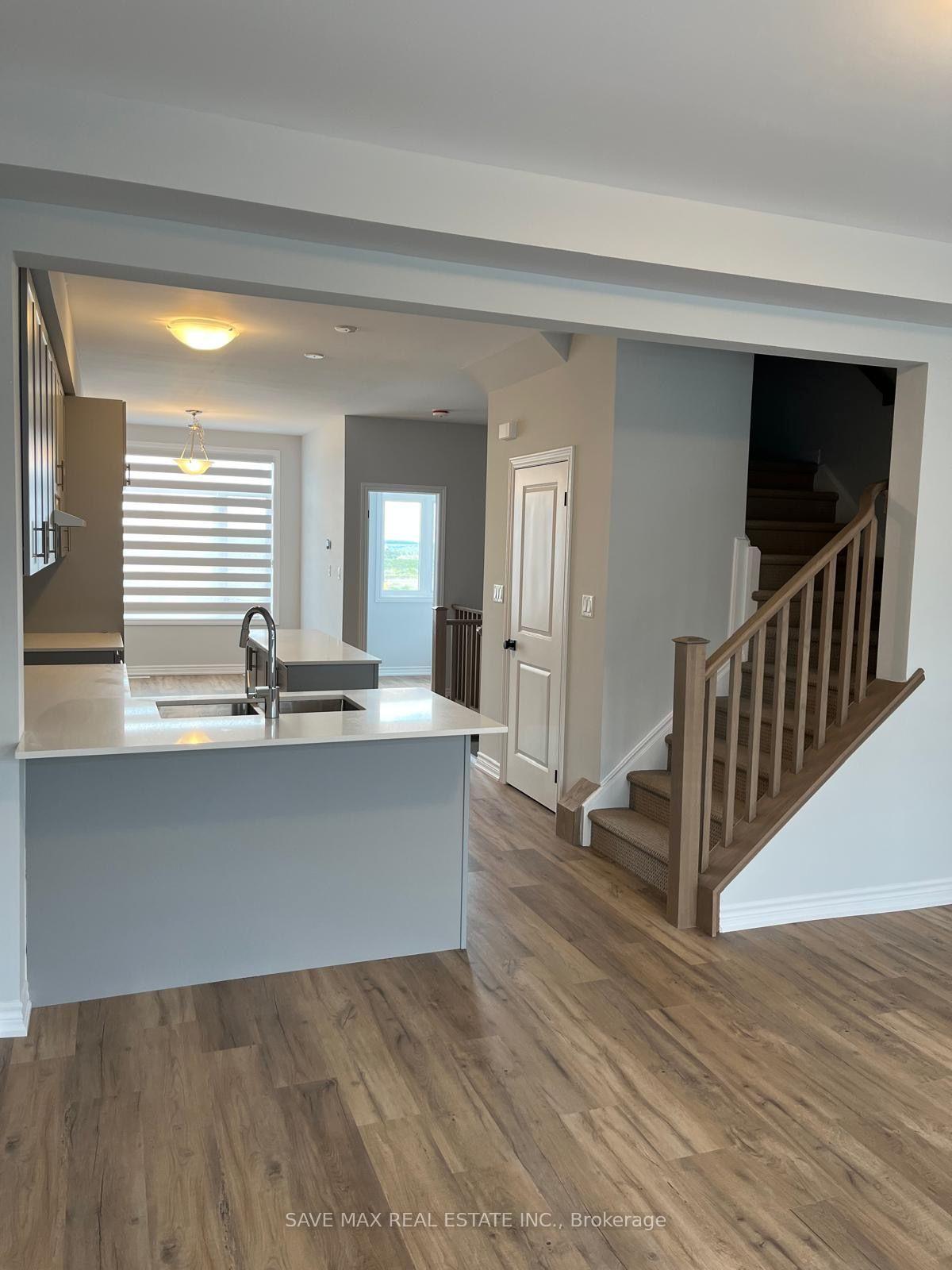 Photo 3 of Unit 62, 290 Equestrian Way, Cambridge, Preston Heights — HOMEH