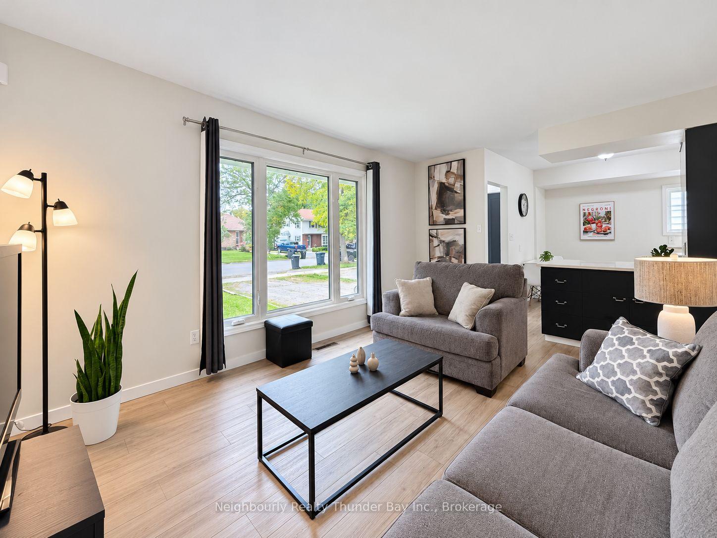 Photo 4 of 172 Ray Boulevard, Thunder Bay, Mariday Heights — HOMEH