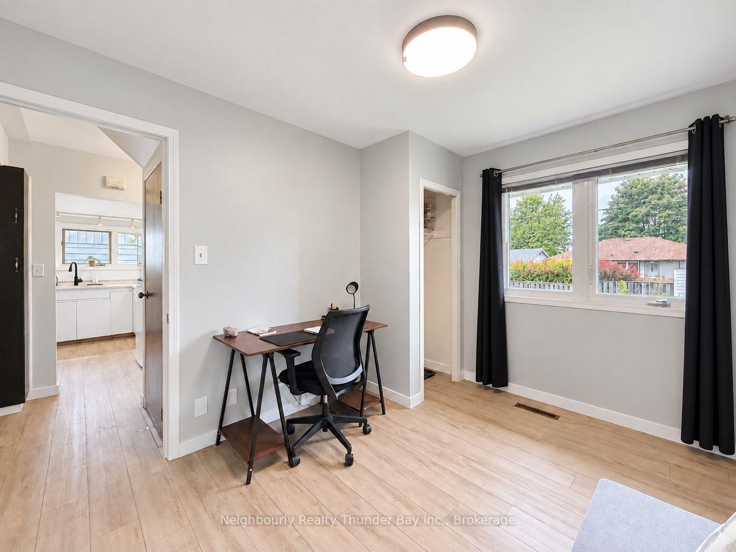 Photo 15 of 172 Ray Boulevard, Thunder Bay, Mariday Heights — HOMEH