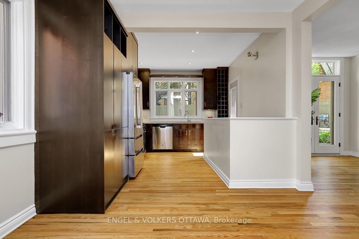Photo 13 of 50 Charles Street, Ottawa, New Edinburgh — HOMEH