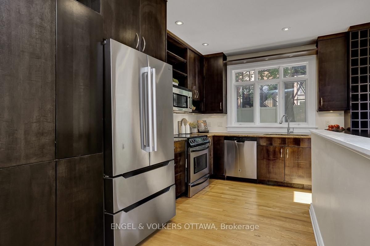Photo 14 of 50 Charles Street, Ottawa, New Edinburgh — HOMEH