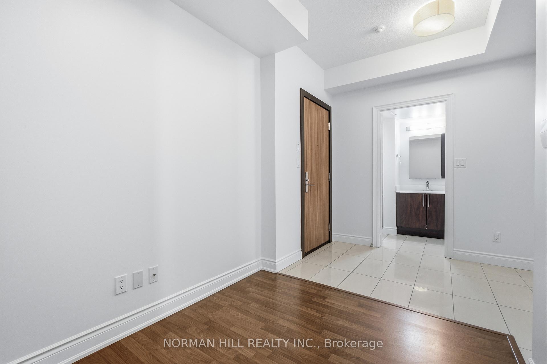 Photo 6 of Unit 211, 60 South Town Centre Boulevard, Markham, Unionville — HOMEH
