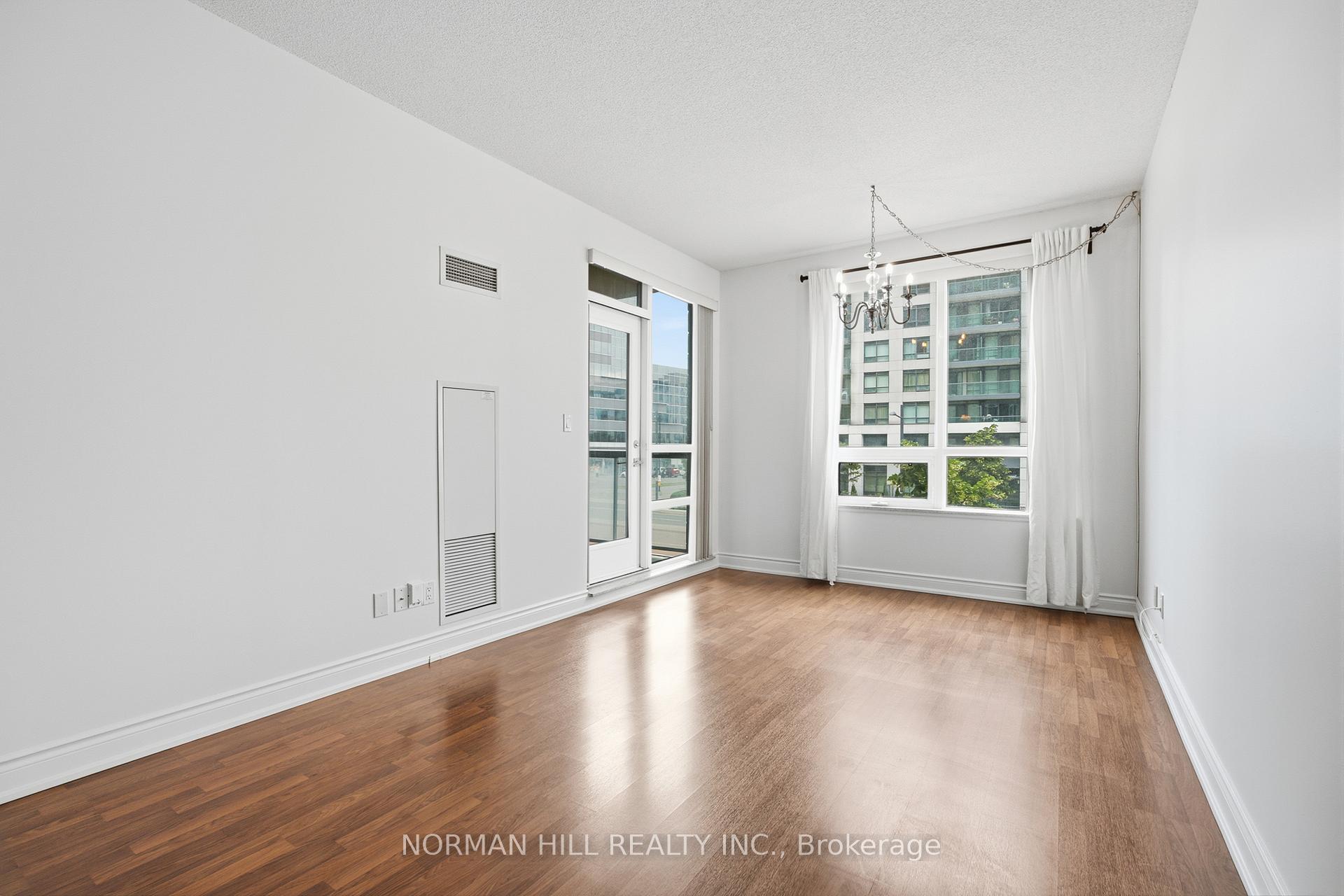 Photo 15 of Unit 211, 60 South Town Centre Boulevard, Markham, Unionville — HOMEH