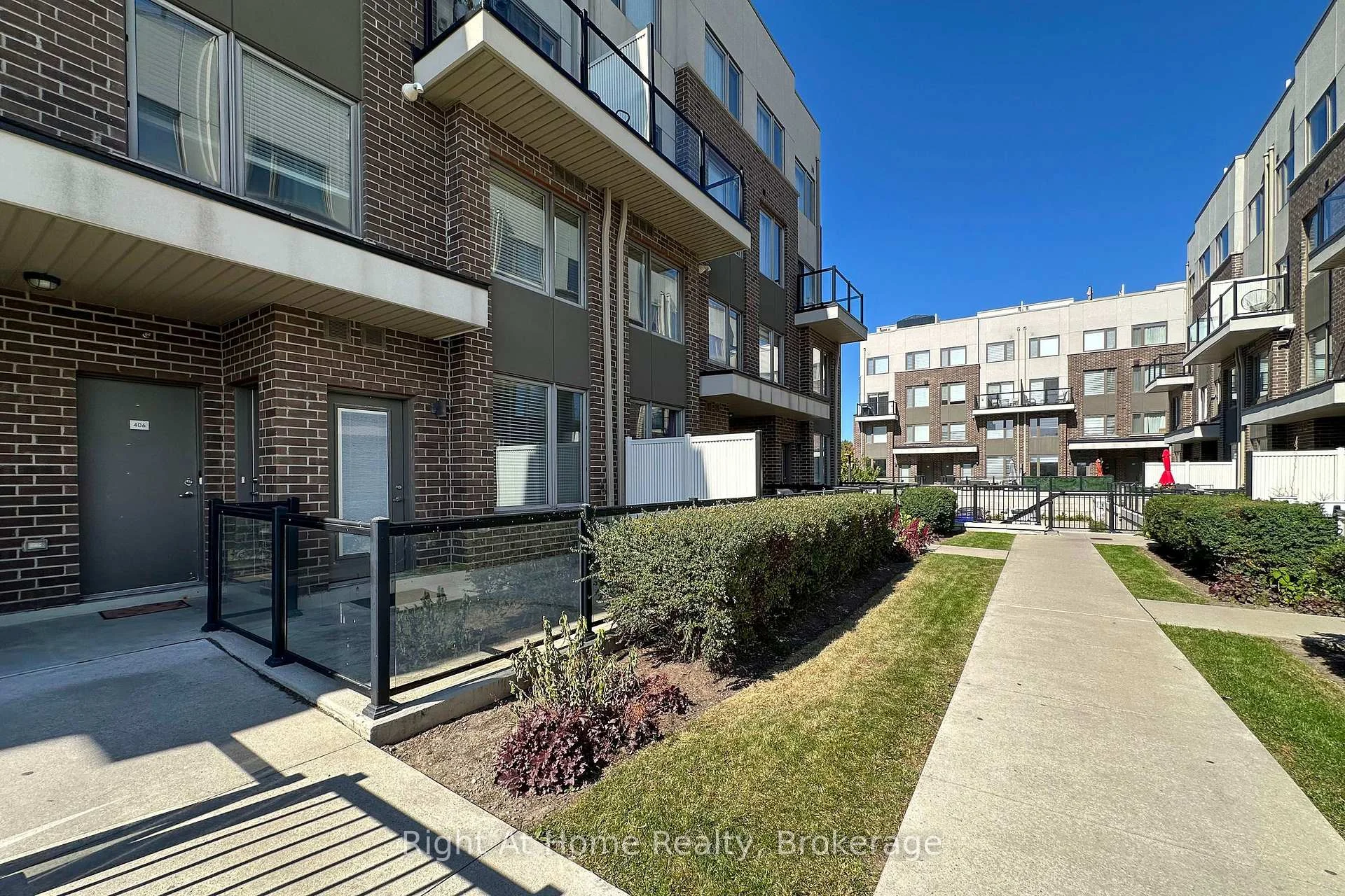 Photo 1 of Unit 405, 1460 Whites Road, Pickering, Woodlands — HOMEH