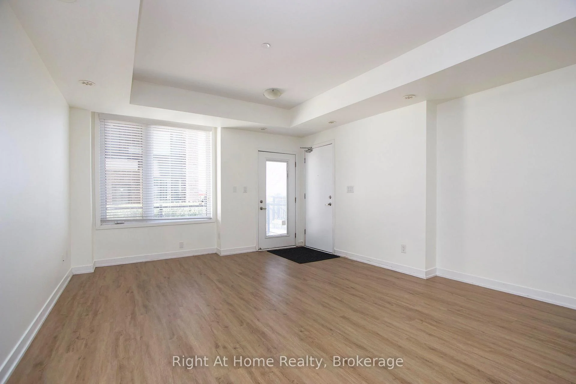 Photo 7 of Unit 405, 1460 Whites Road, Pickering, Woodlands — HOMEH