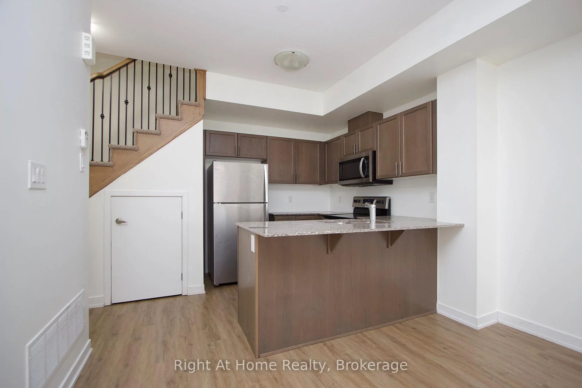 Photo 11 of Unit 405, 1460 Whites Road, Pickering, Woodlands — HOMEH
