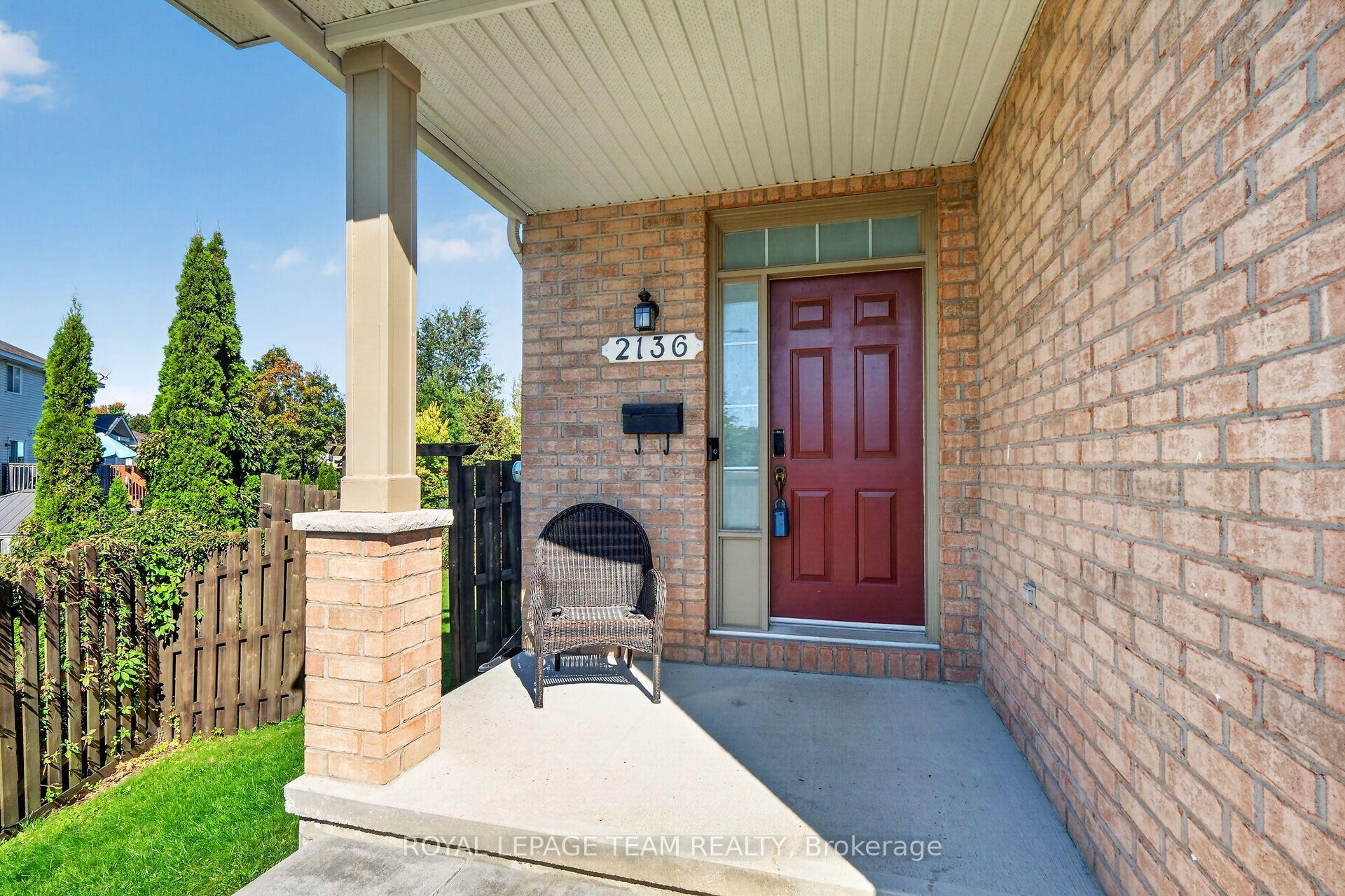 Photo 2 of 2136 Bergamot Circle, Ottawa, Springridge/East Village — HOMEH
